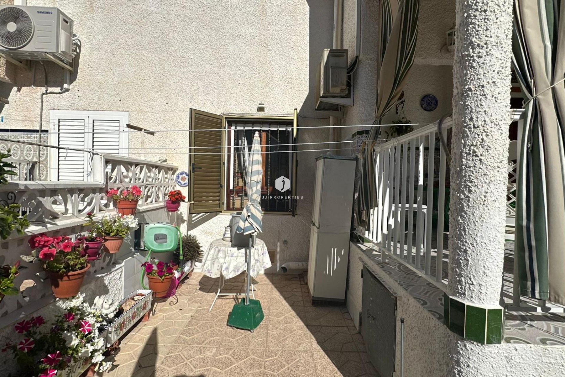 Tweedehands - Chalet -
Torrevieja - Centro