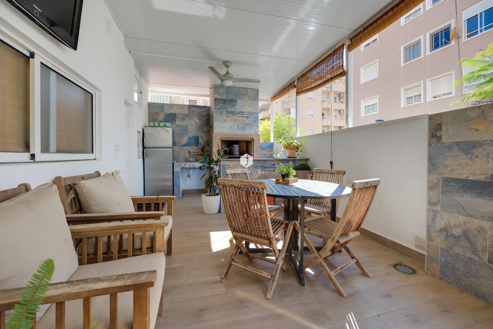 Tweedehands - Chalet -
Torrevieja - Centro