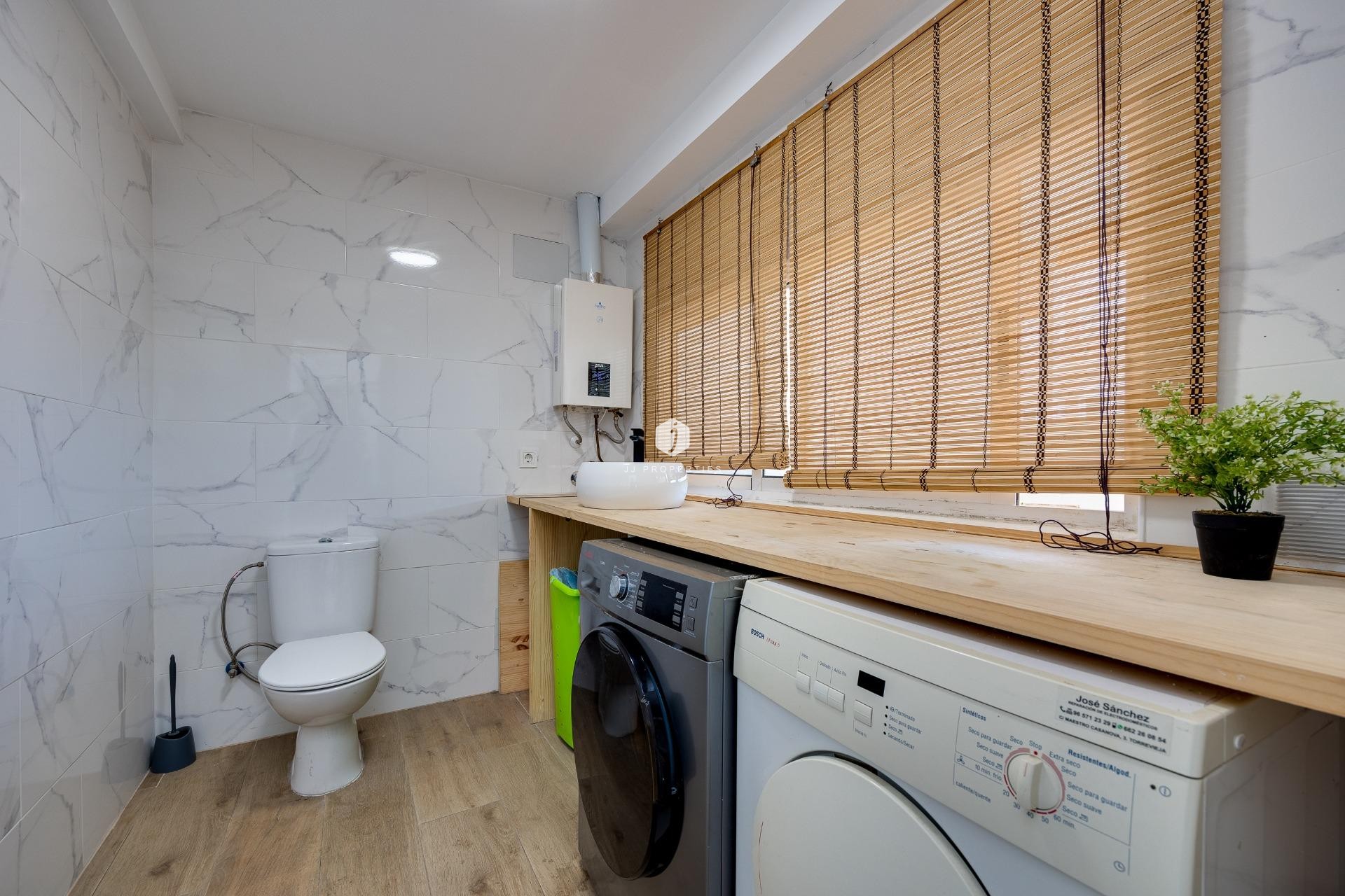 Tweedehands - Chalet -
Torrevieja - Centro