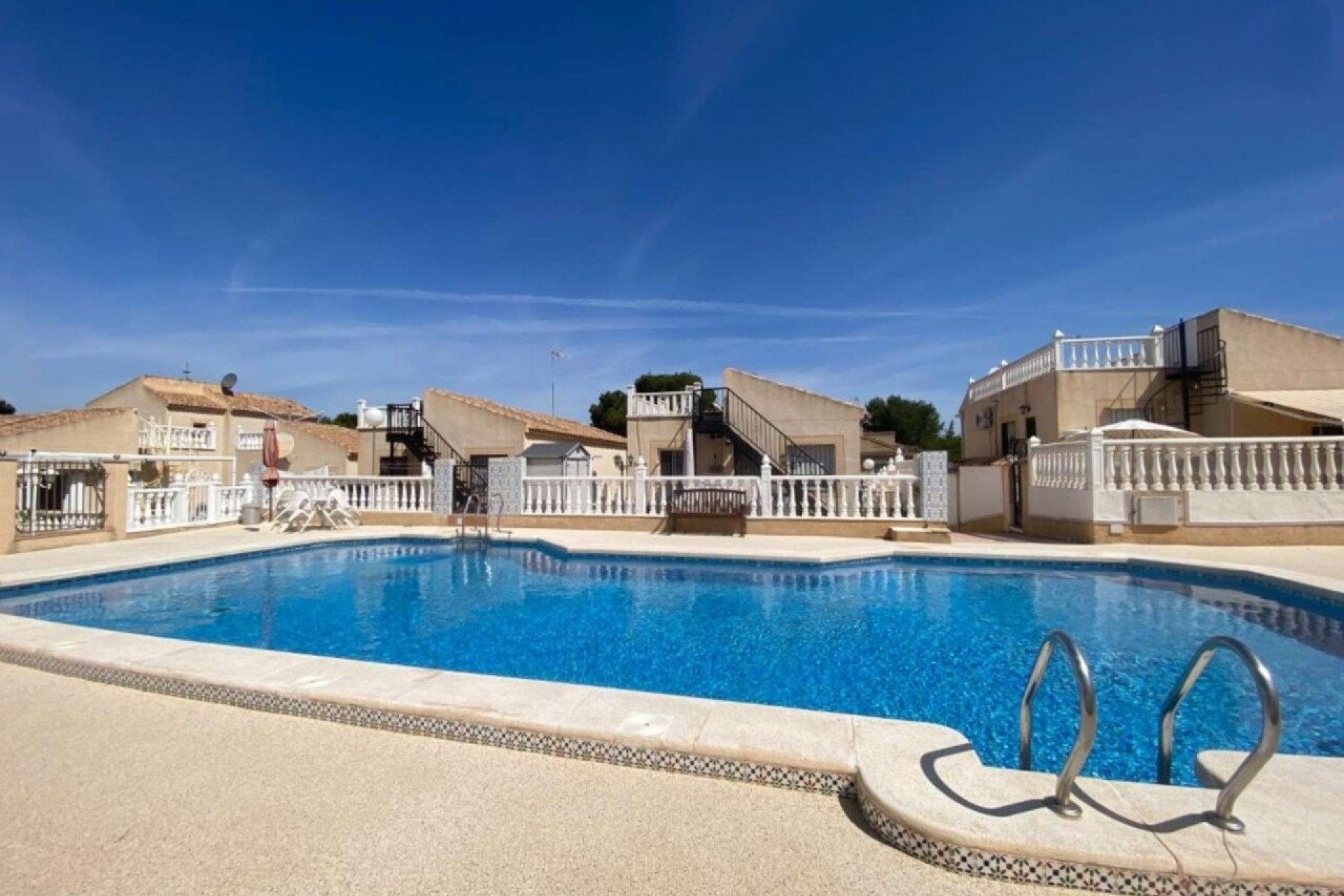 Tweedehands - Chalet -
Torrevieja - Costa Blanca