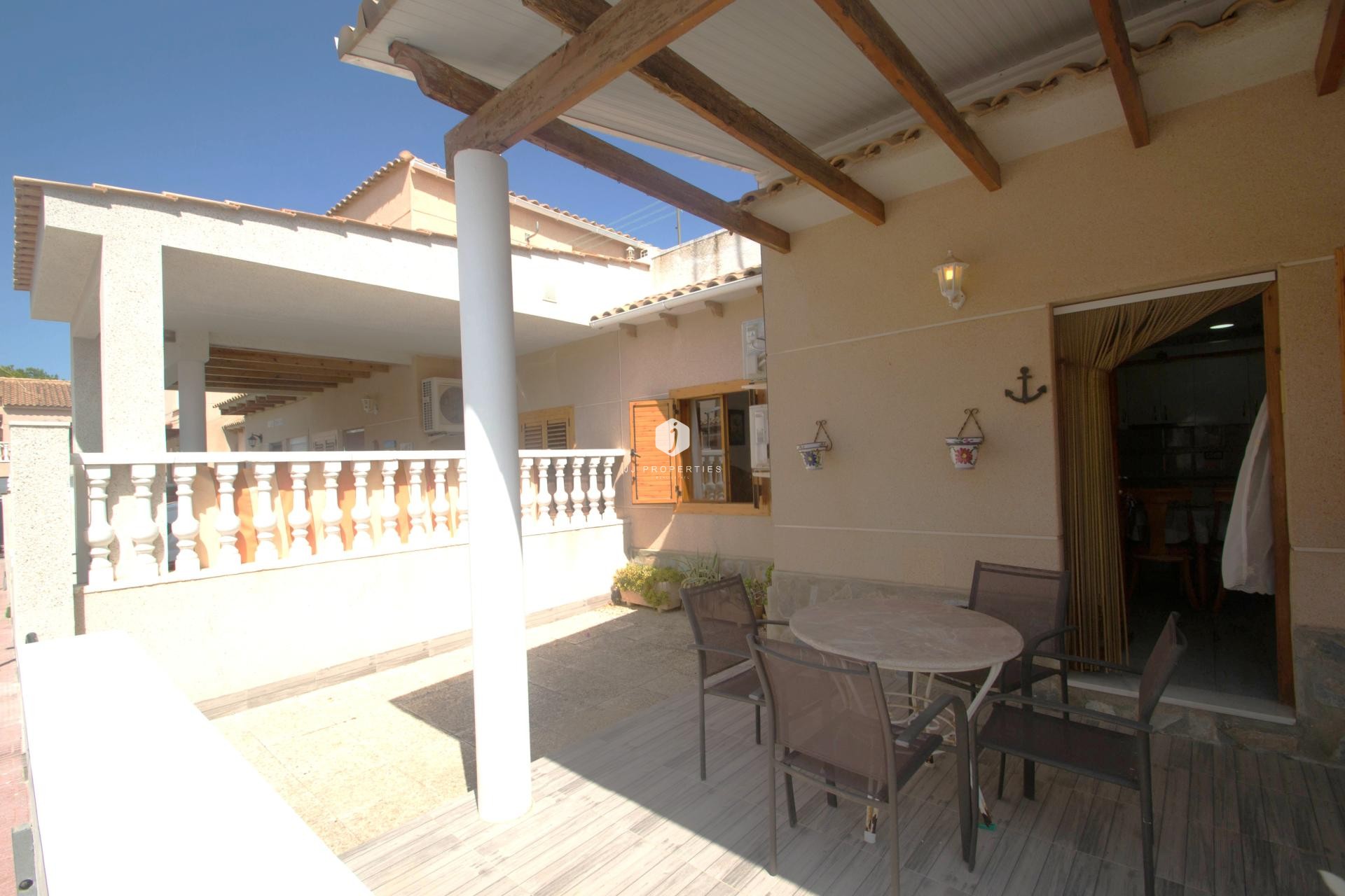 Tweedehands - Chalet -
Torrevieja - Costa Blanca