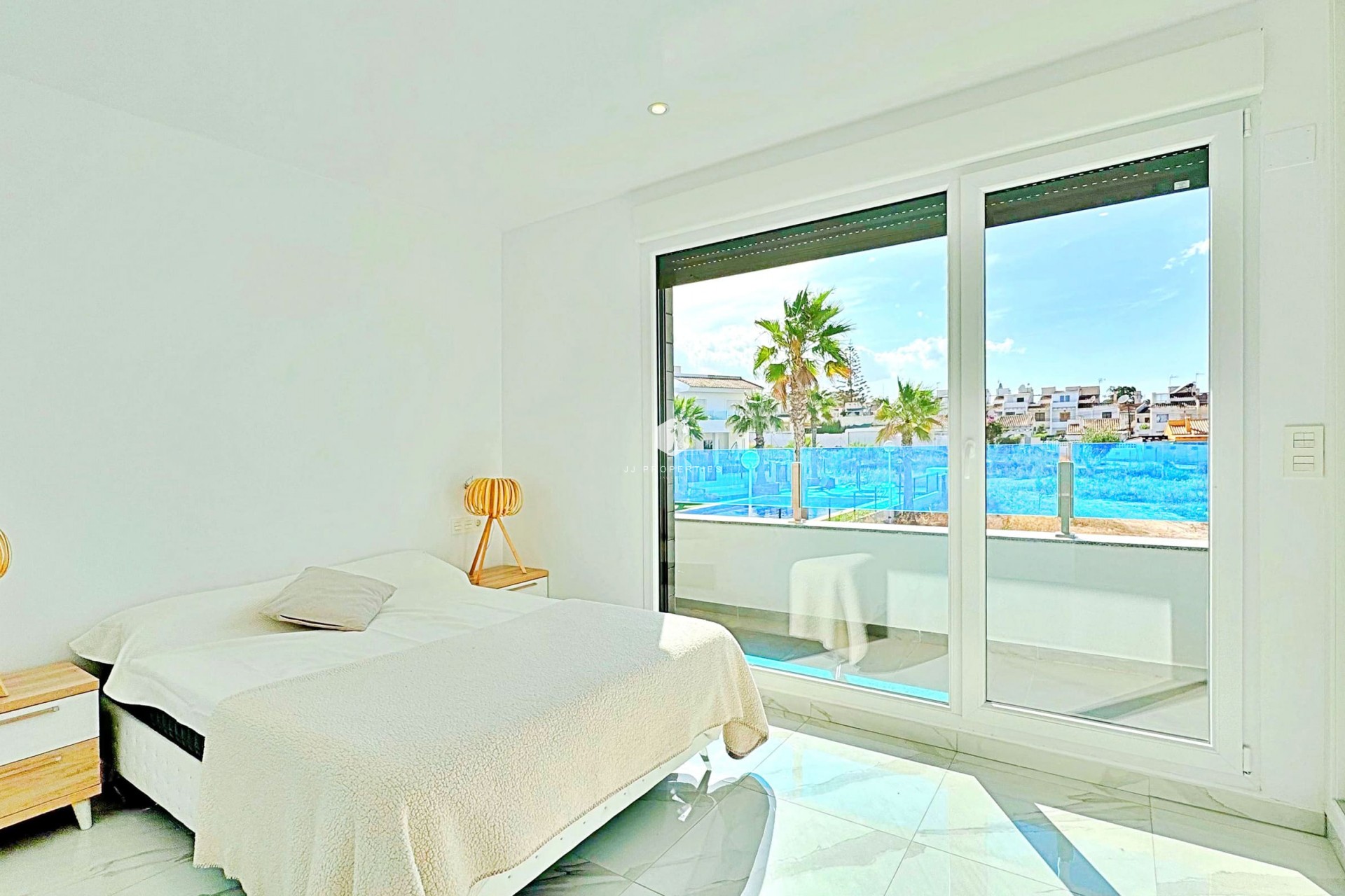 Tweedehands - Chalet -
Torrevieja - Costa Blanca