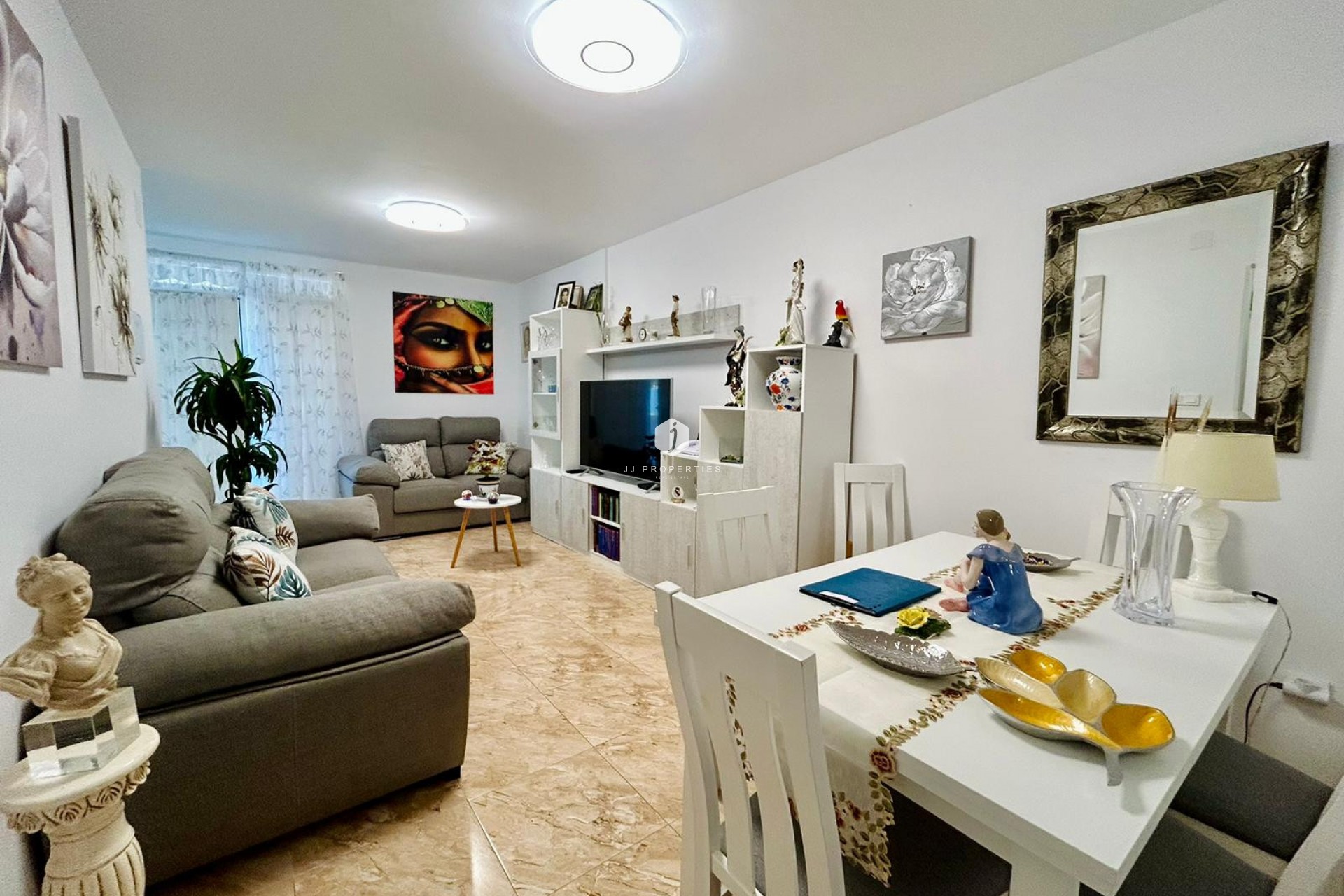 Tweedehands - Chalet -
Torrevieja - Costa Blanca