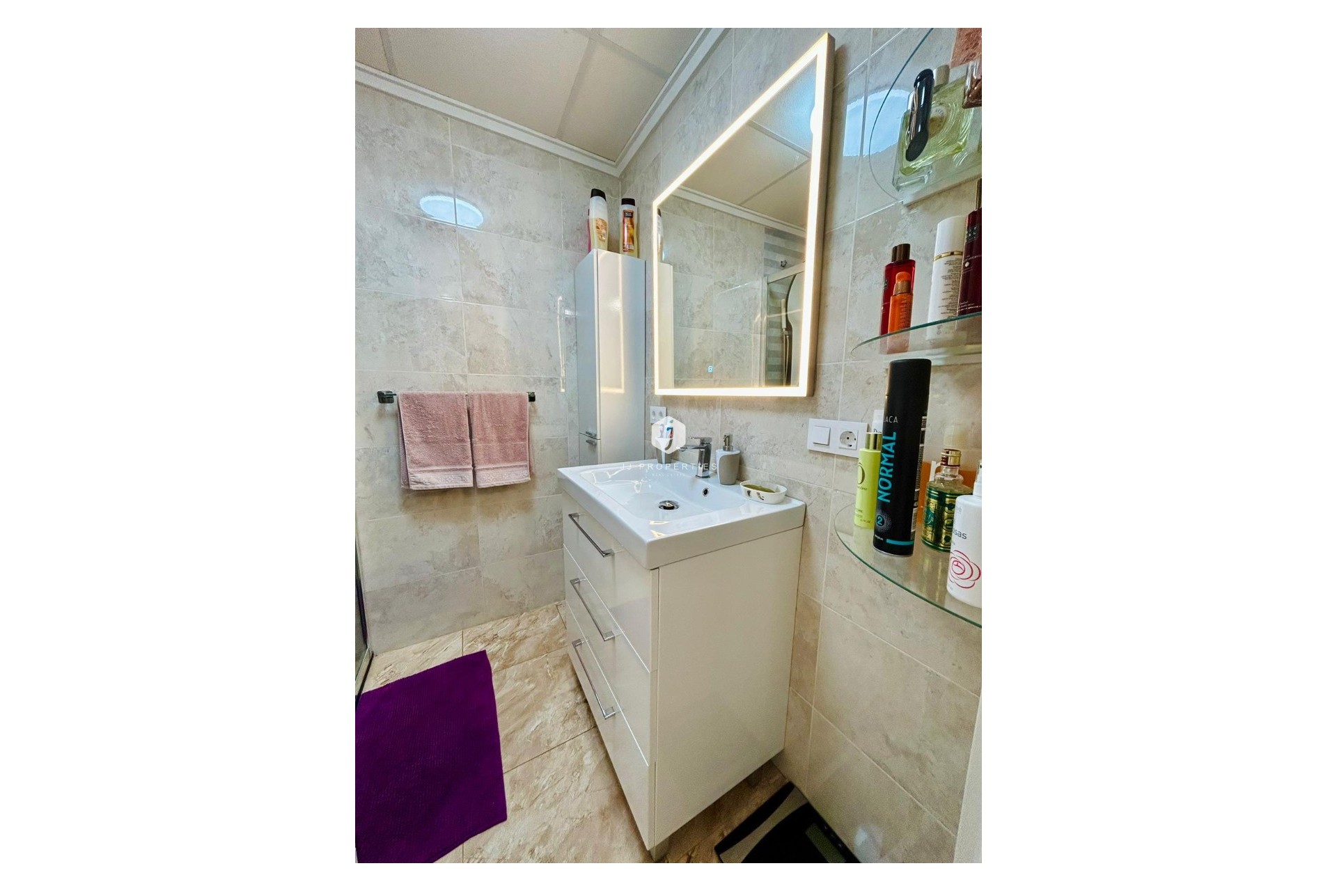 Tweedehands - Chalet -
Torrevieja - Costa Blanca