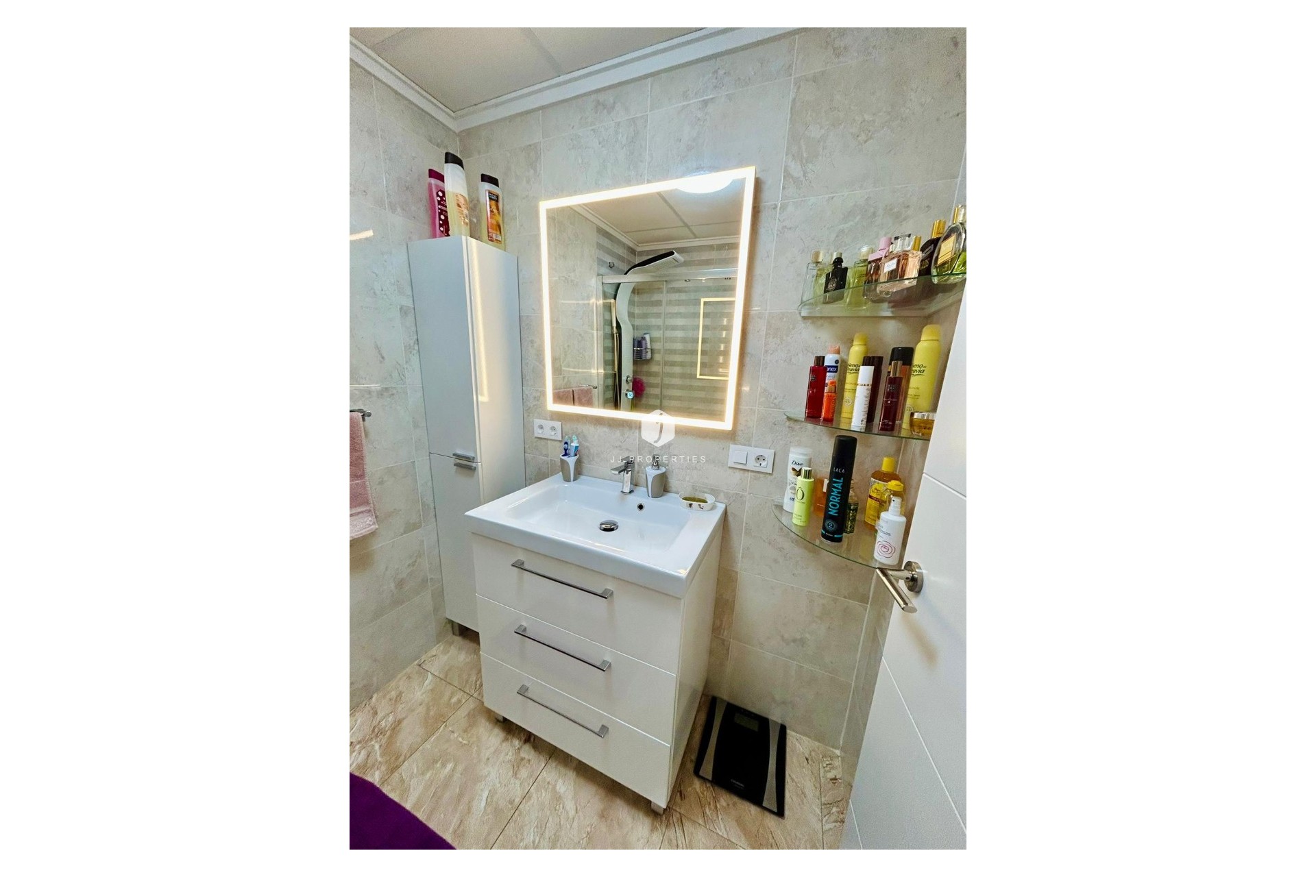 Tweedehands - Chalet -
Torrevieja - Costa Blanca