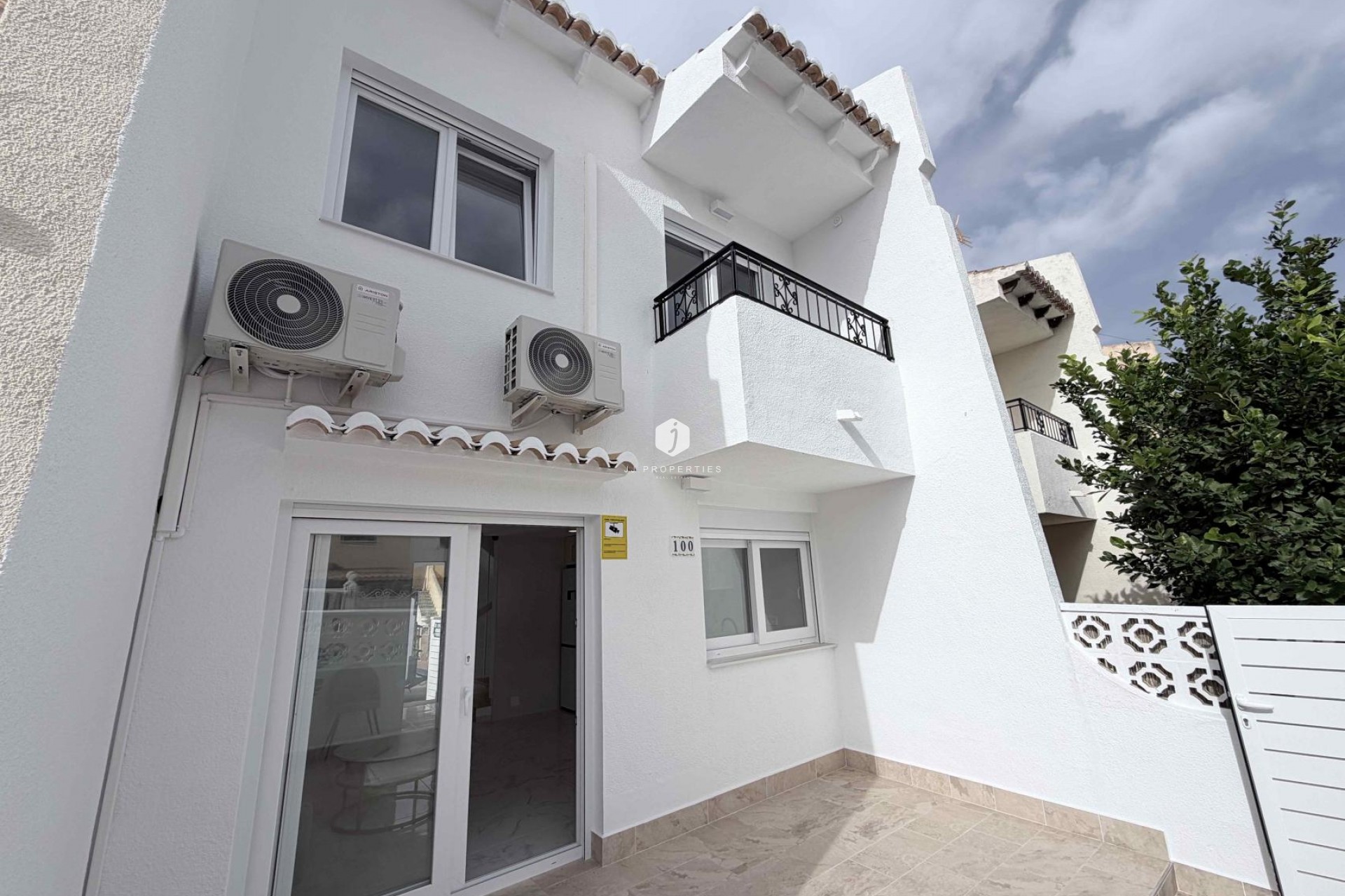Tweedehands - Chalet -
Torrevieja - Costa Blanca
