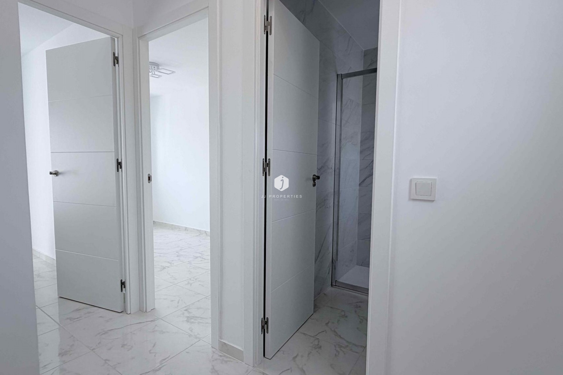 Tweedehands - Chalet -
Torrevieja - Costa Blanca