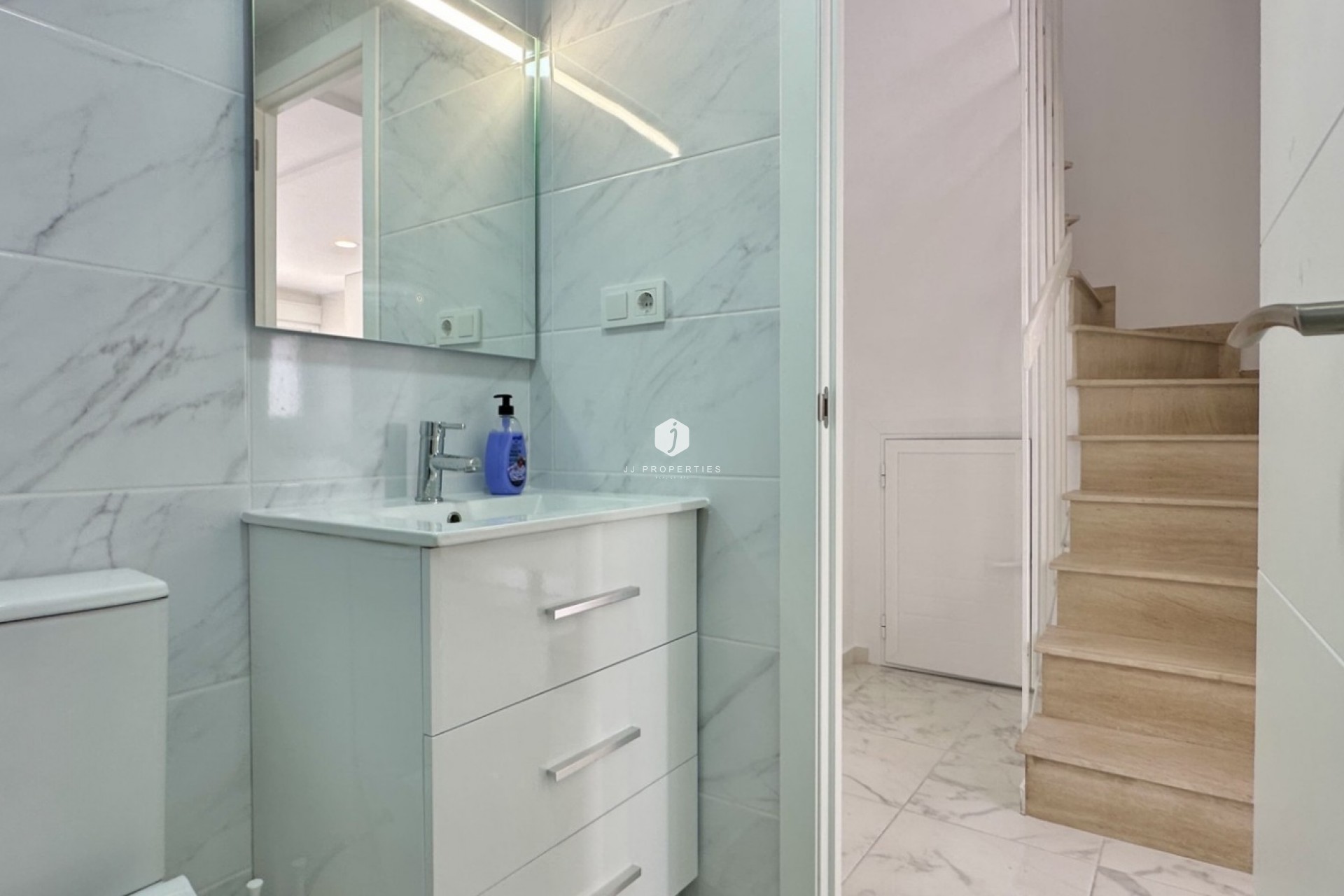 Tweedehands - Chalet -
Torrevieja - Costa Blanca