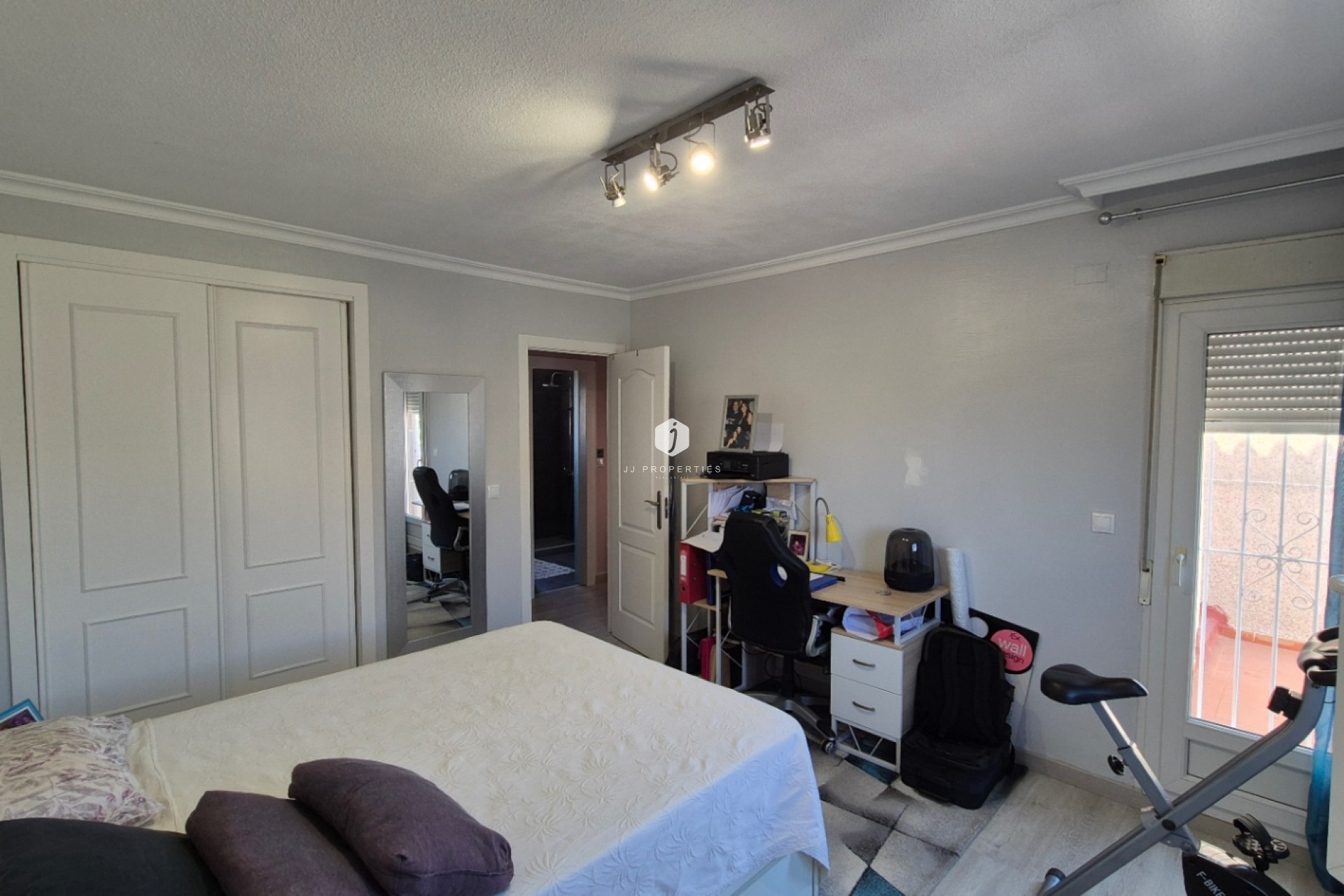 Tweedehands - Chalet -
Torrevieja - Costa Blanca