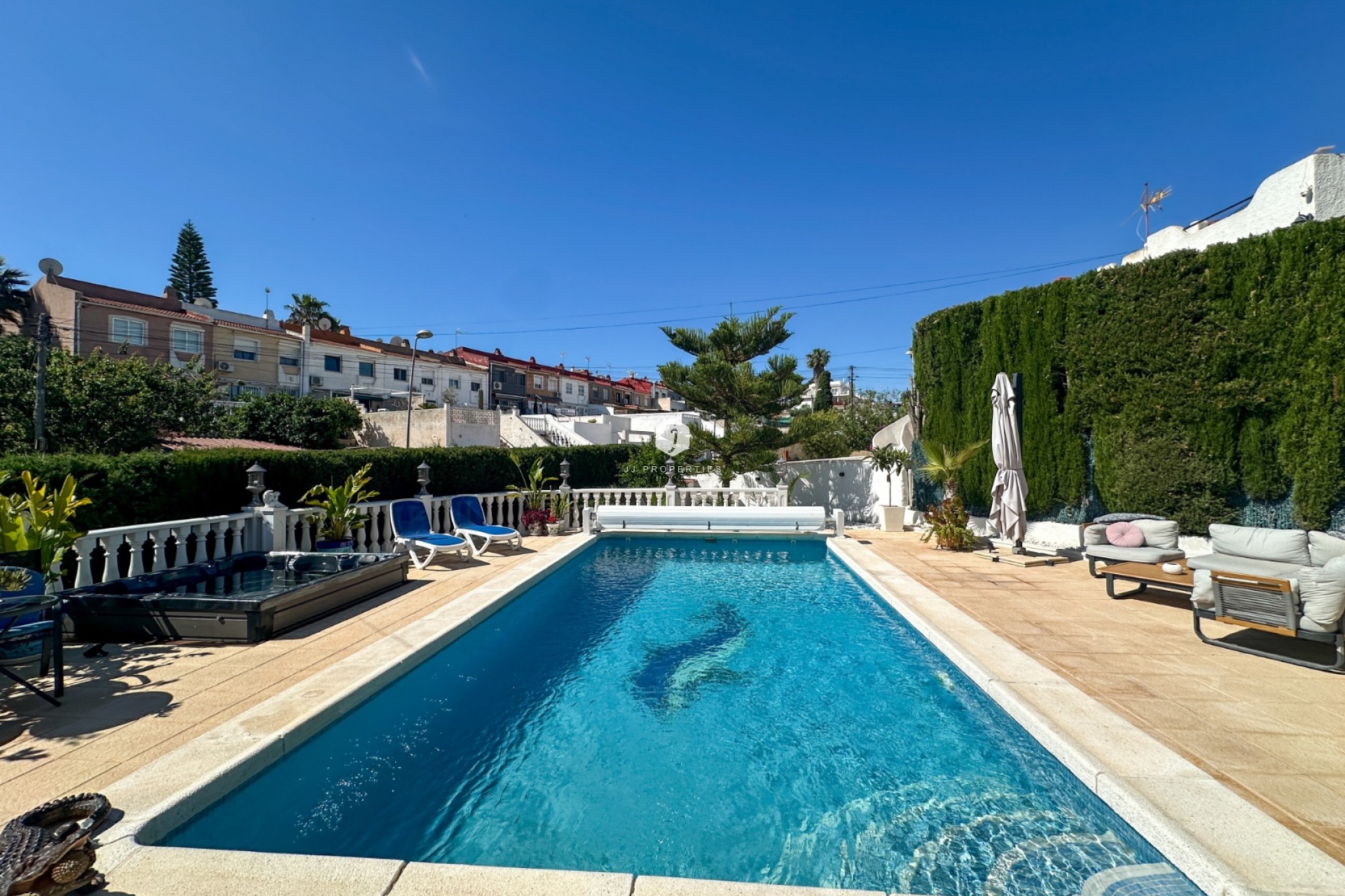 Tweedehands - Chalet -
Torrevieja - Costa Blanca