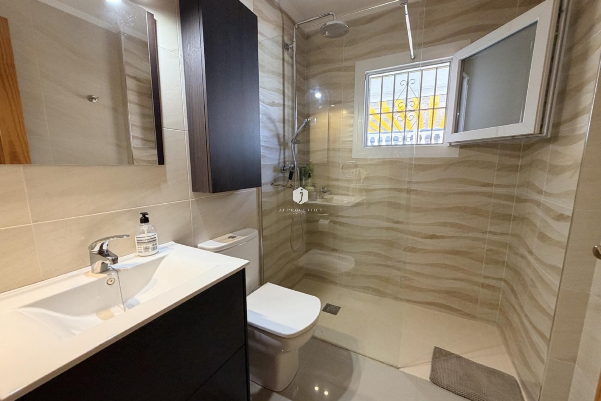 Tweedehands - Chalet -
Torrevieja - Costa Blanca