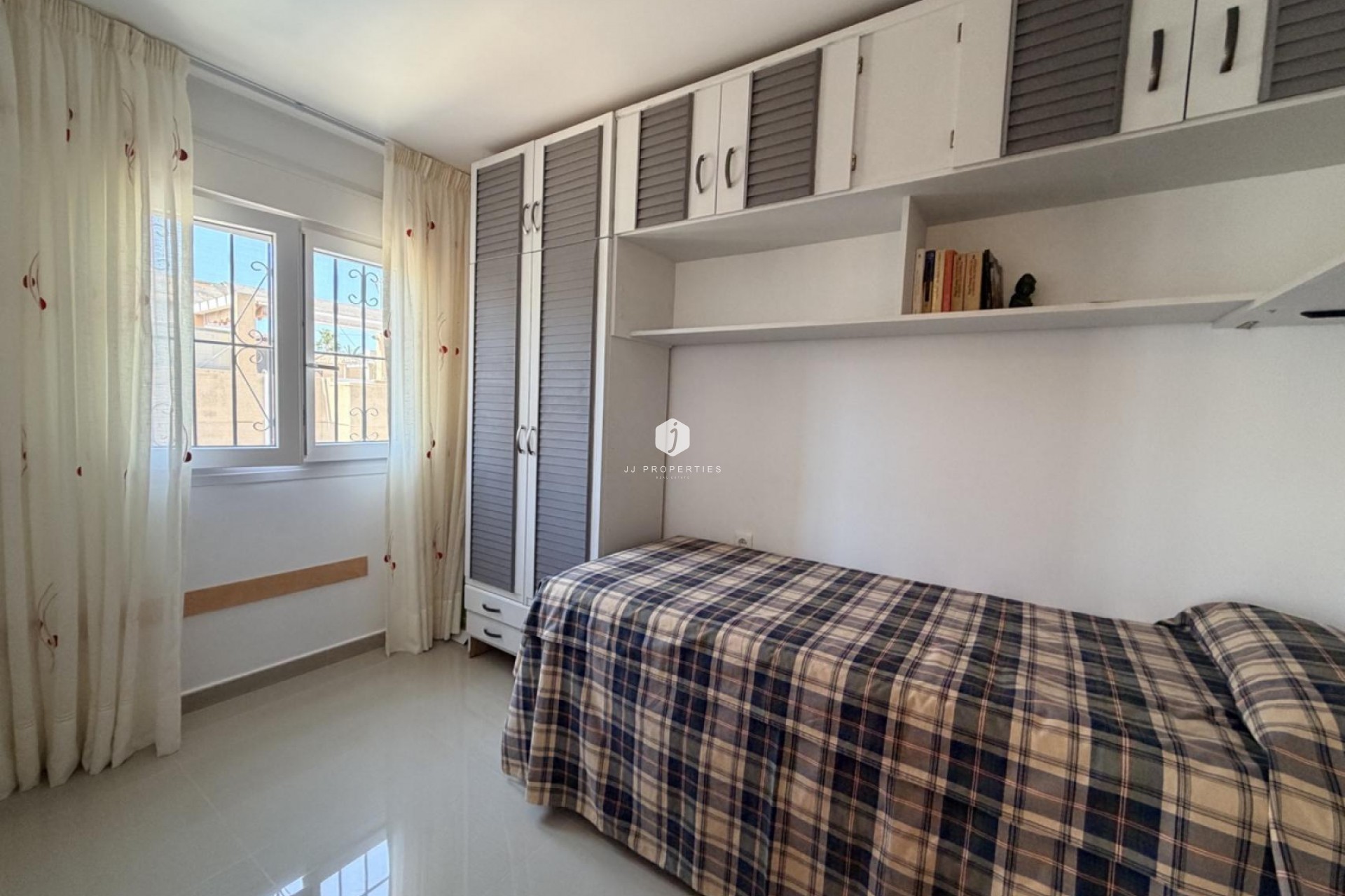 Tweedehands - Chalet -
Torrevieja - Costa Blanca