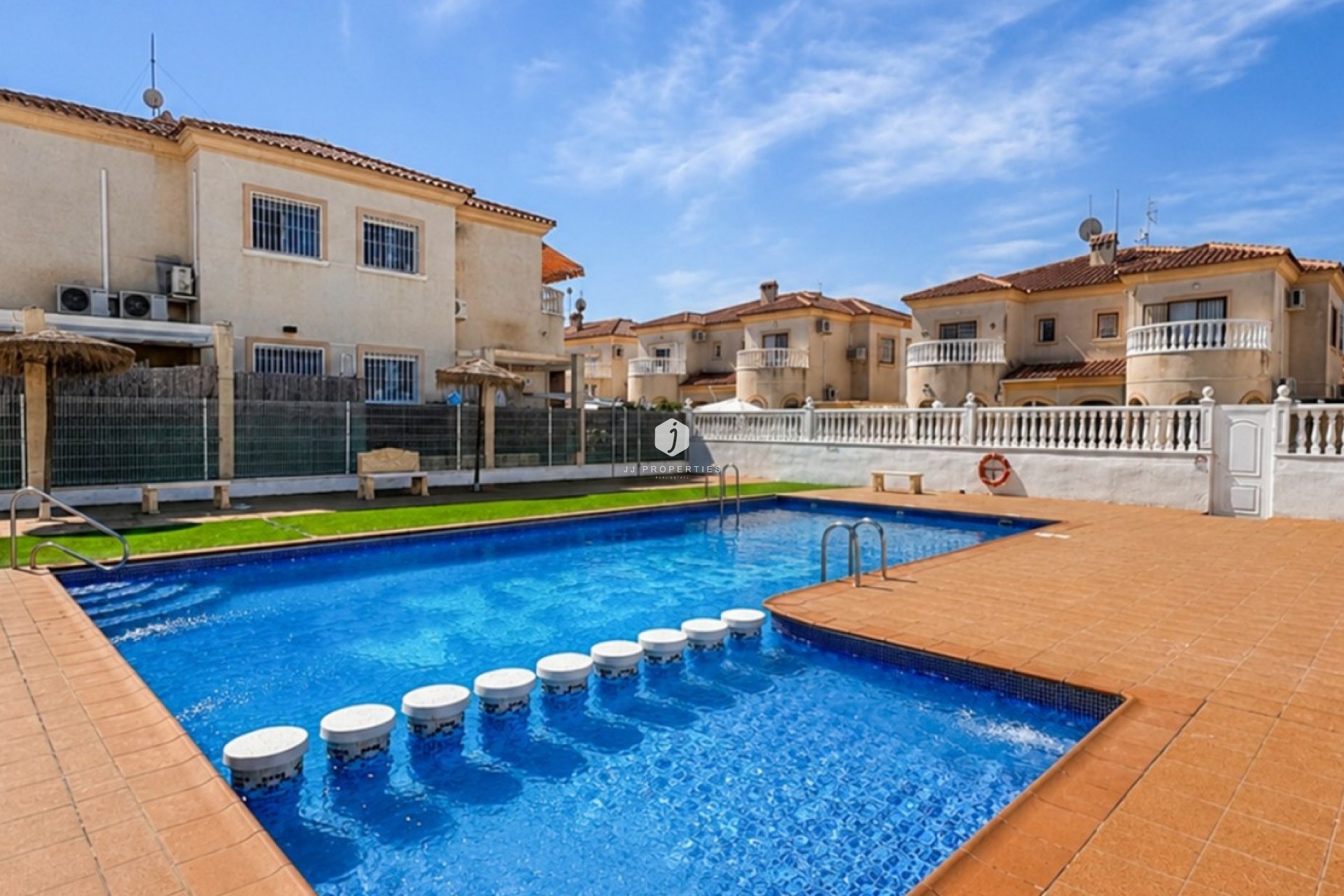 Tweedehands - Chalet -
Torrevieja - Costa Blanca