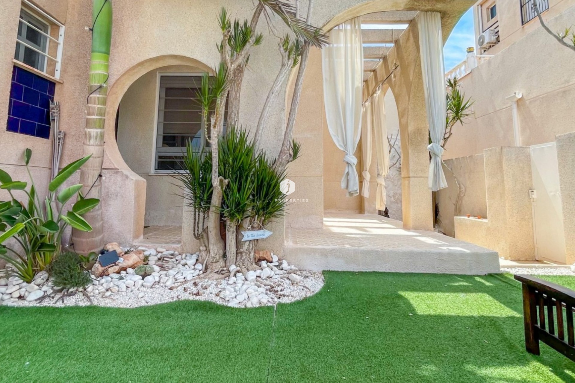 Tweedehands - Chalet -
Torrevieja - Costa Blanca