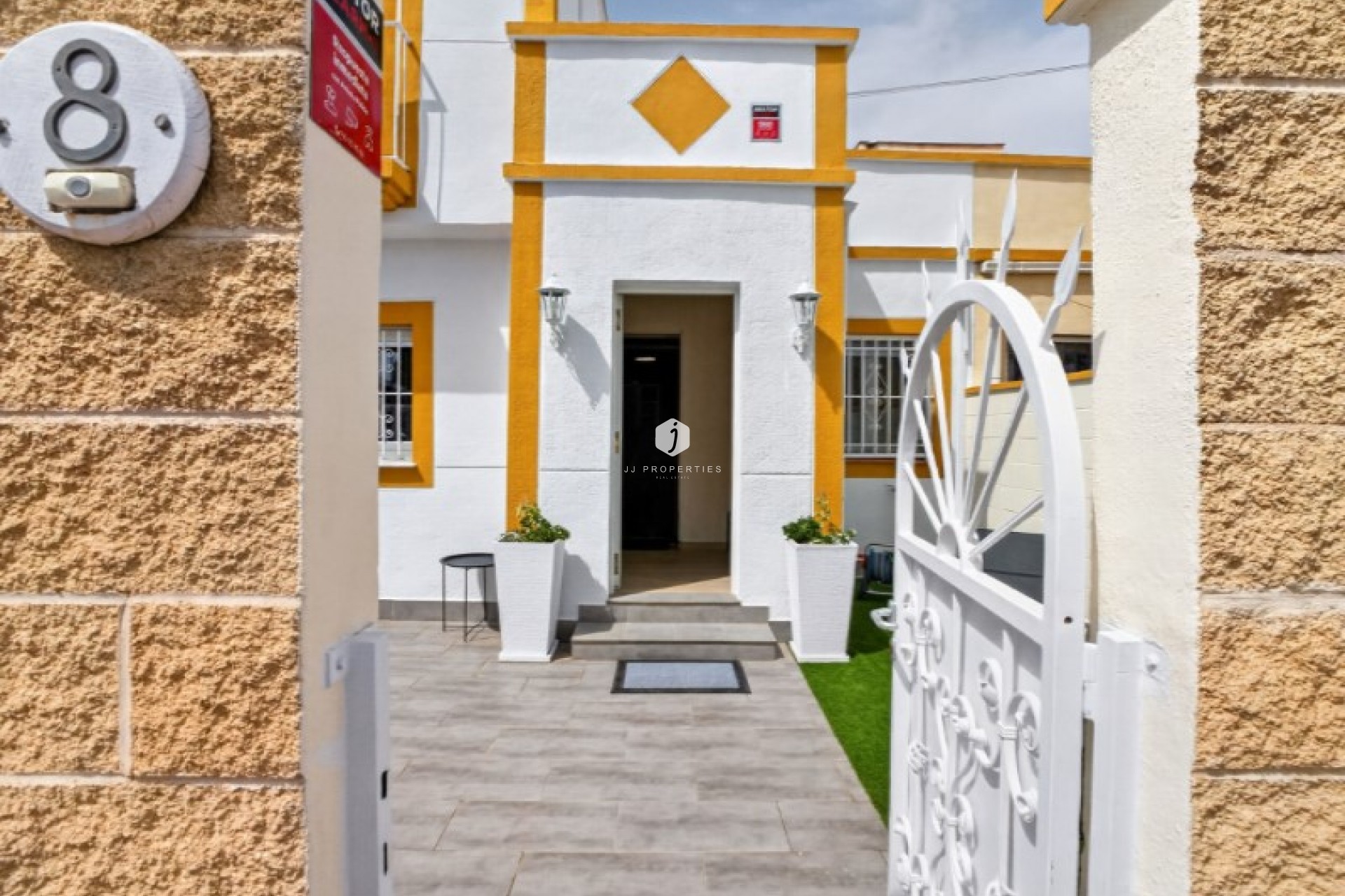 Tweedehands - Chalet -
Torrevieja - Costa Blanca