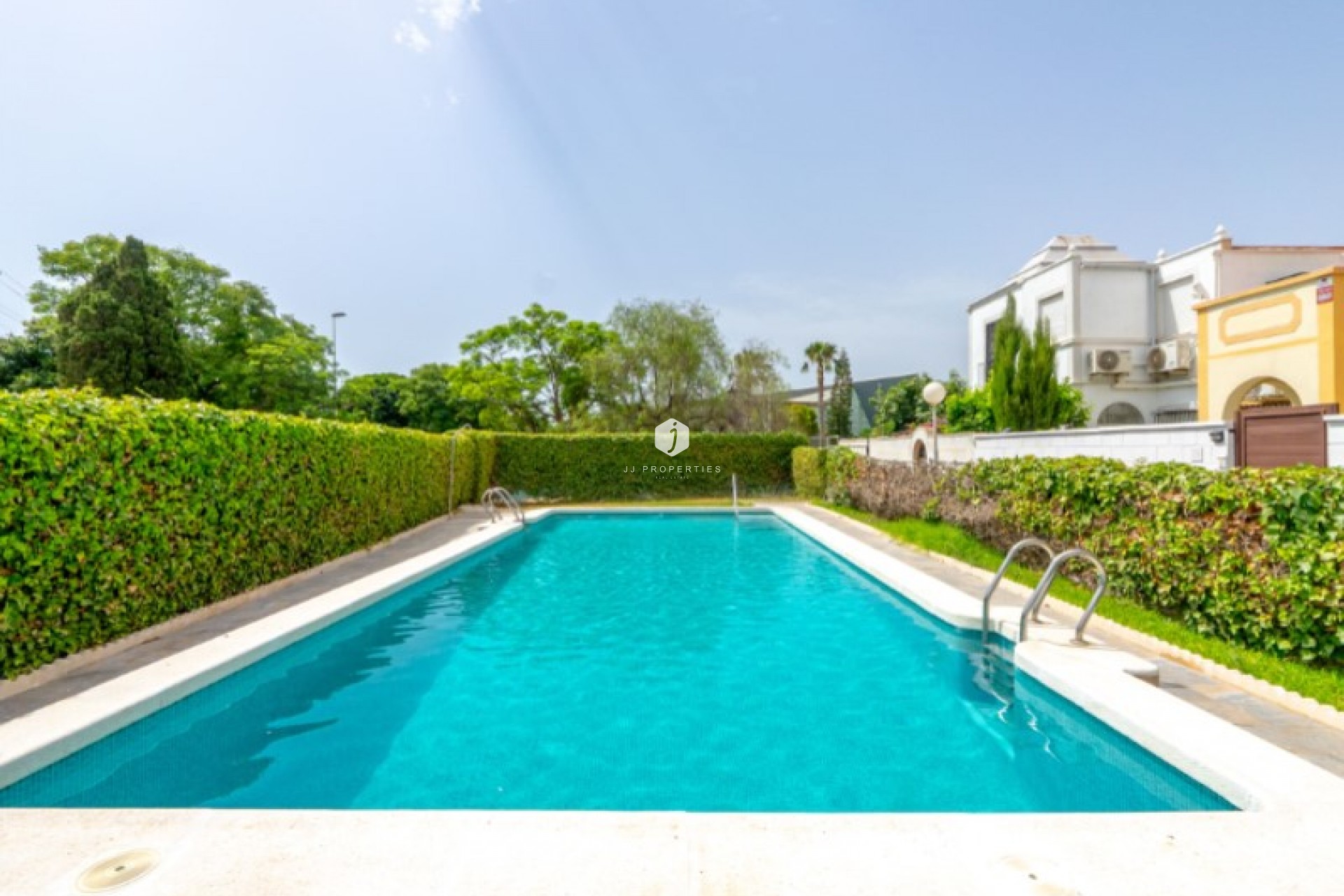 Tweedehands - Chalet -
Torrevieja - Costa Blanca