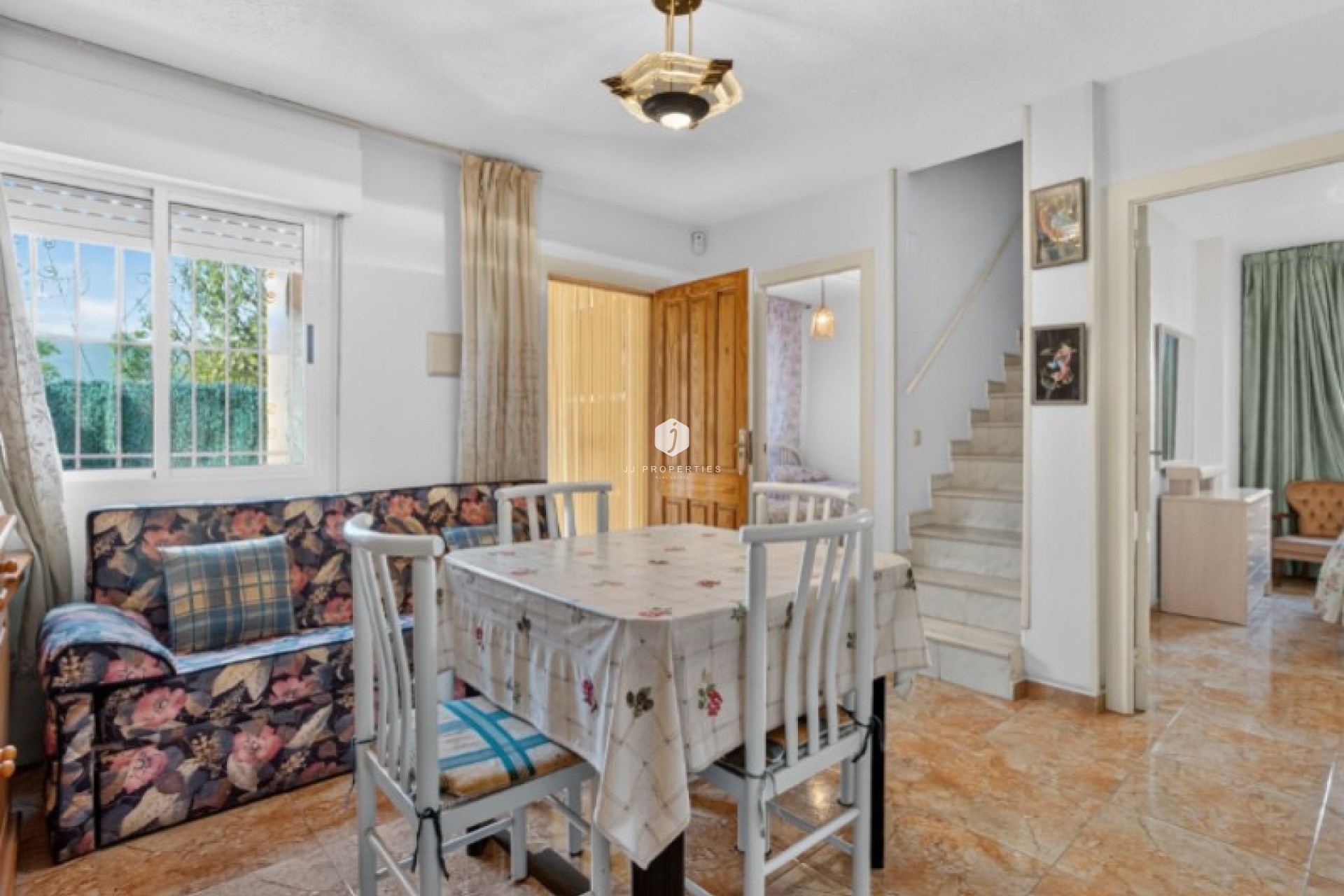 Tweedehands - Chalet -
Torrevieja - Costa Blanca