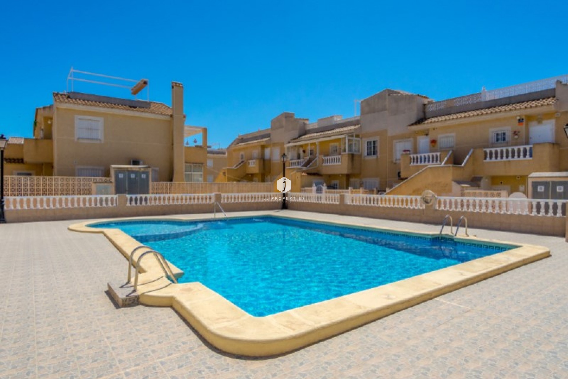 Tweedehands - Chalet -
Torrevieja - Costa Blanca