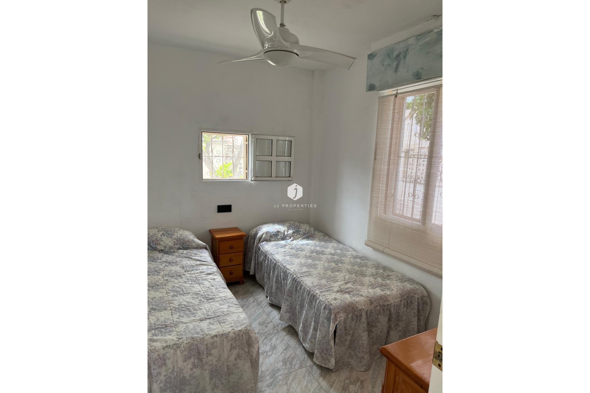 Tweedehands - Chalet -
Torrevieja - Doña ines