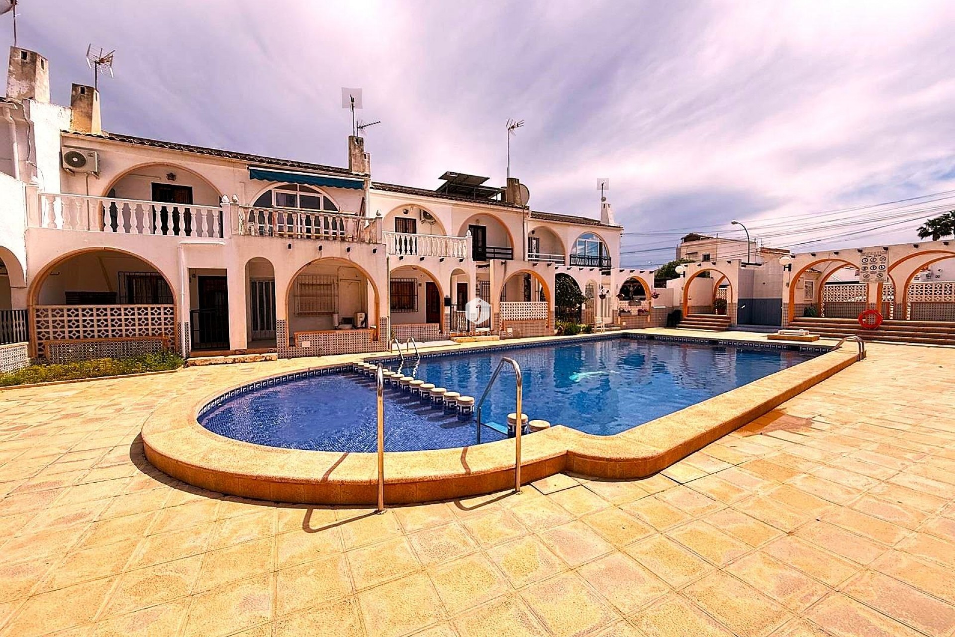 Tweedehands - Chalet -
Torrevieja - El chaparral