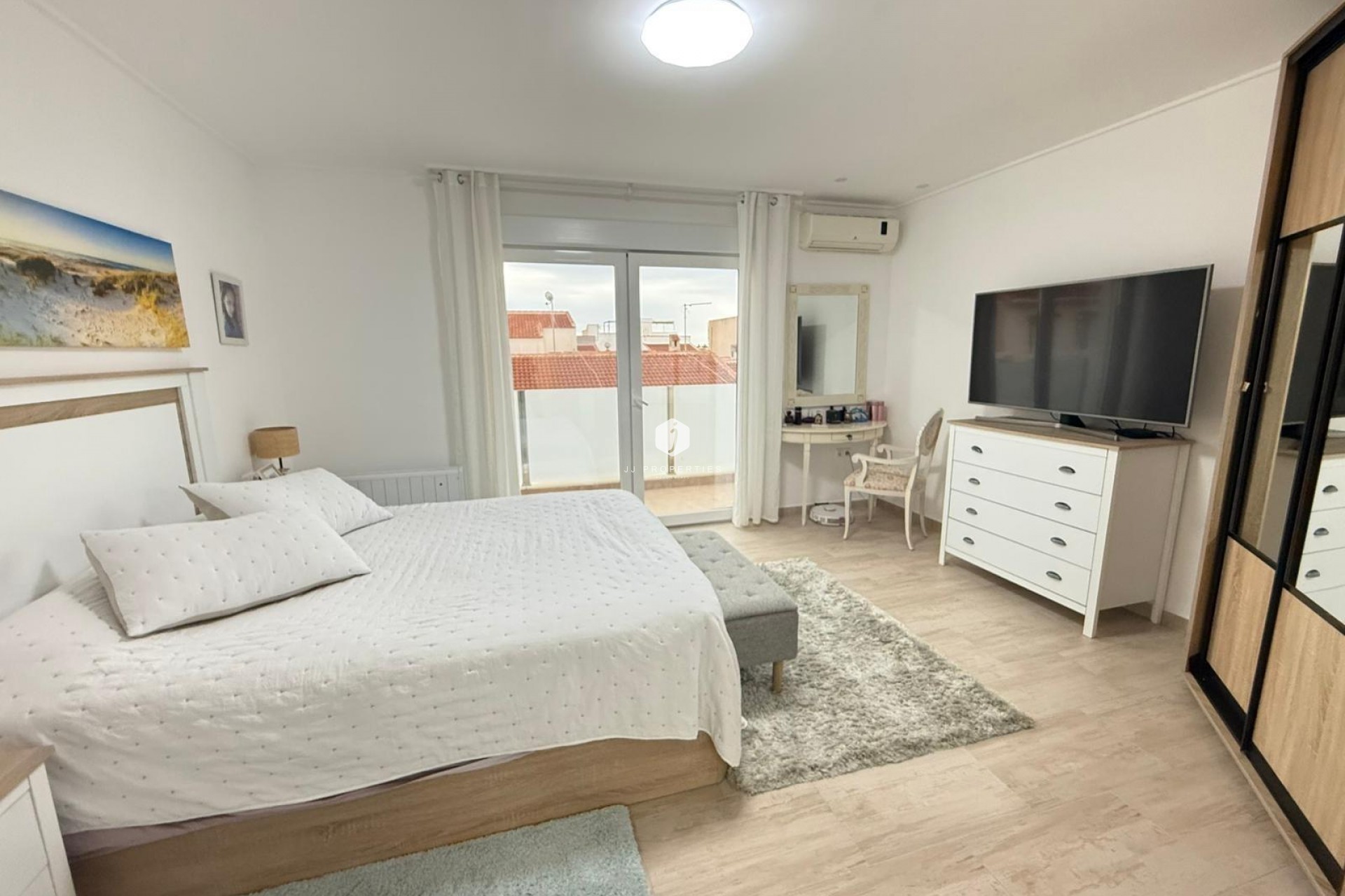 Tweedehands - Chalet -
Torrevieja - El chaparral