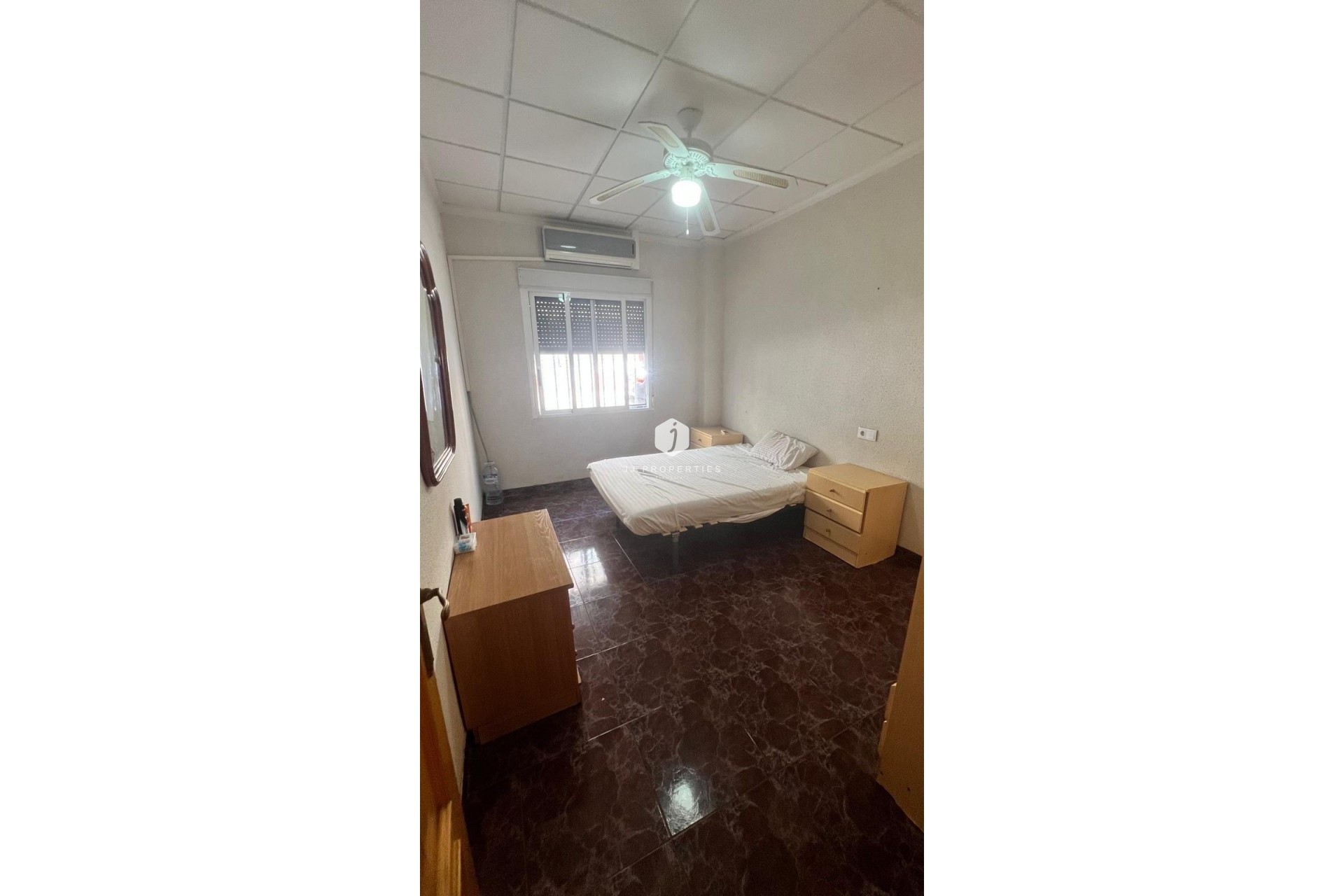 Tweedehands - Chalet -
Torrevieja - Estacion de autobuses