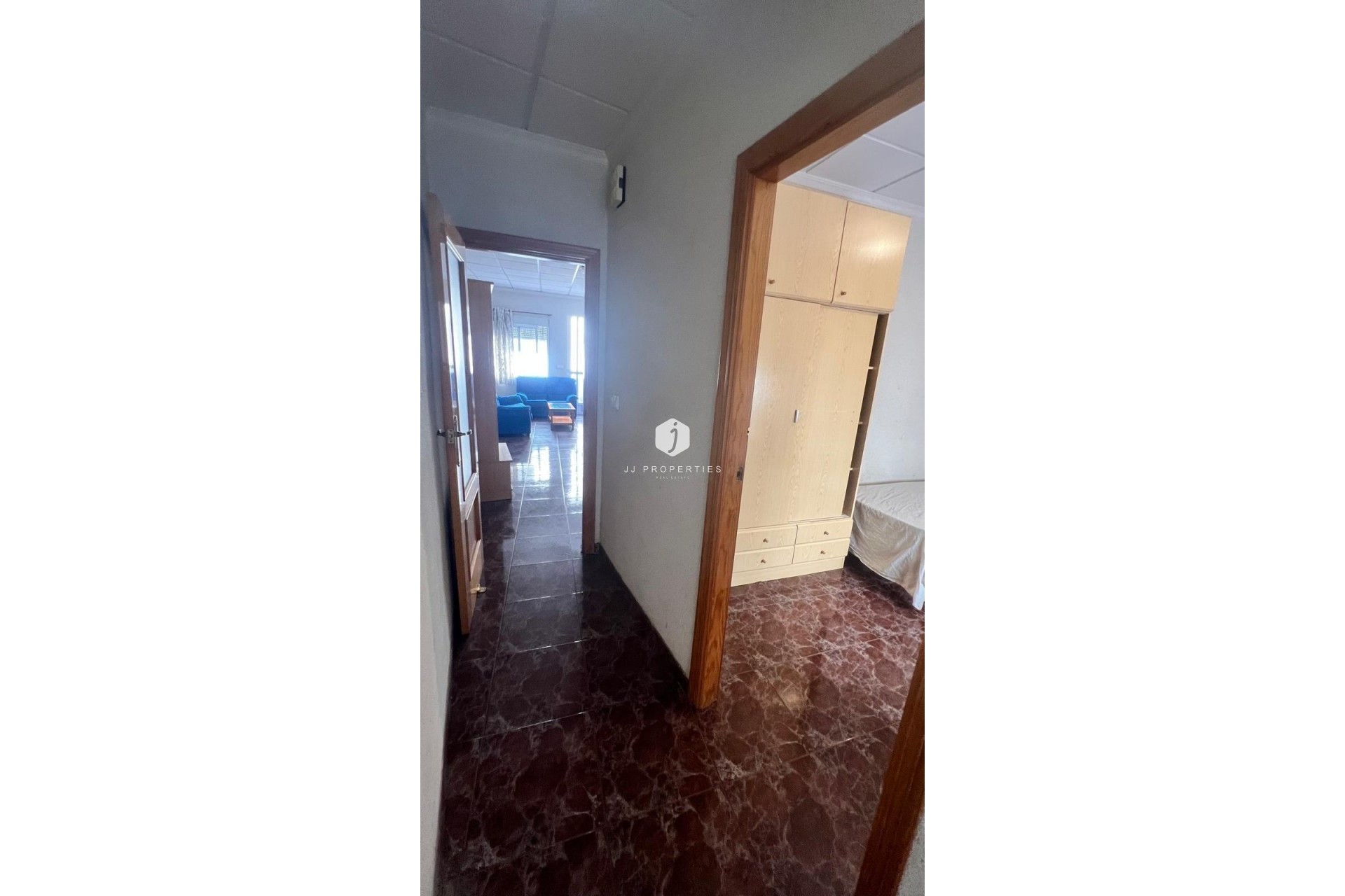 Tweedehands - Chalet -
Torrevieja - Estacion de autobuses