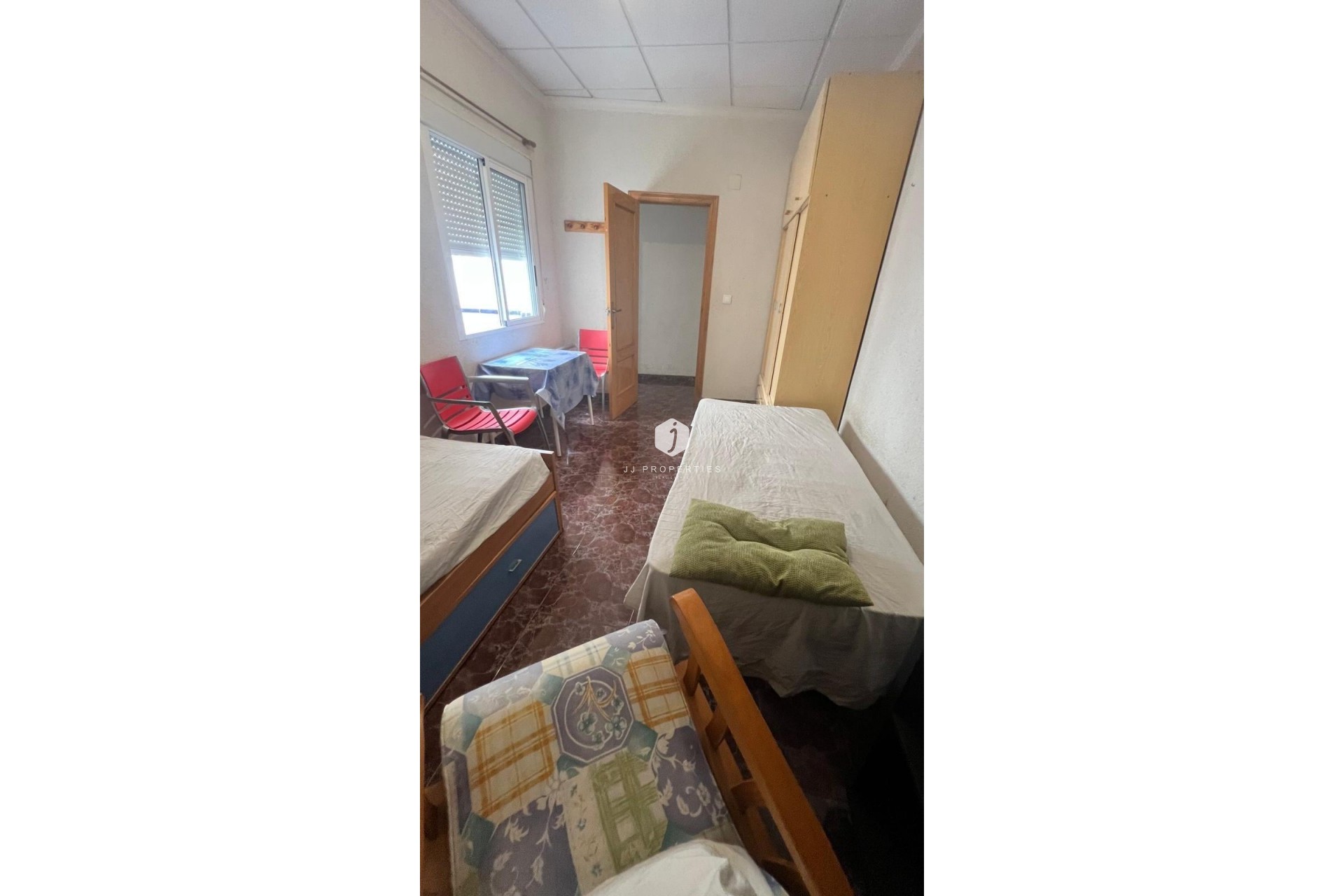 Tweedehands - Chalet -
Torrevieja - Estacion de autobuses