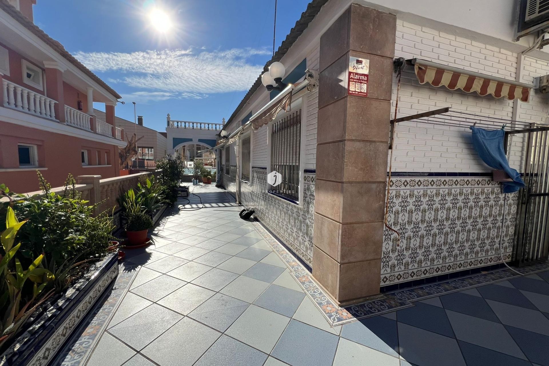 Tweedehands - Chalet -
Torrevieja - La Mata