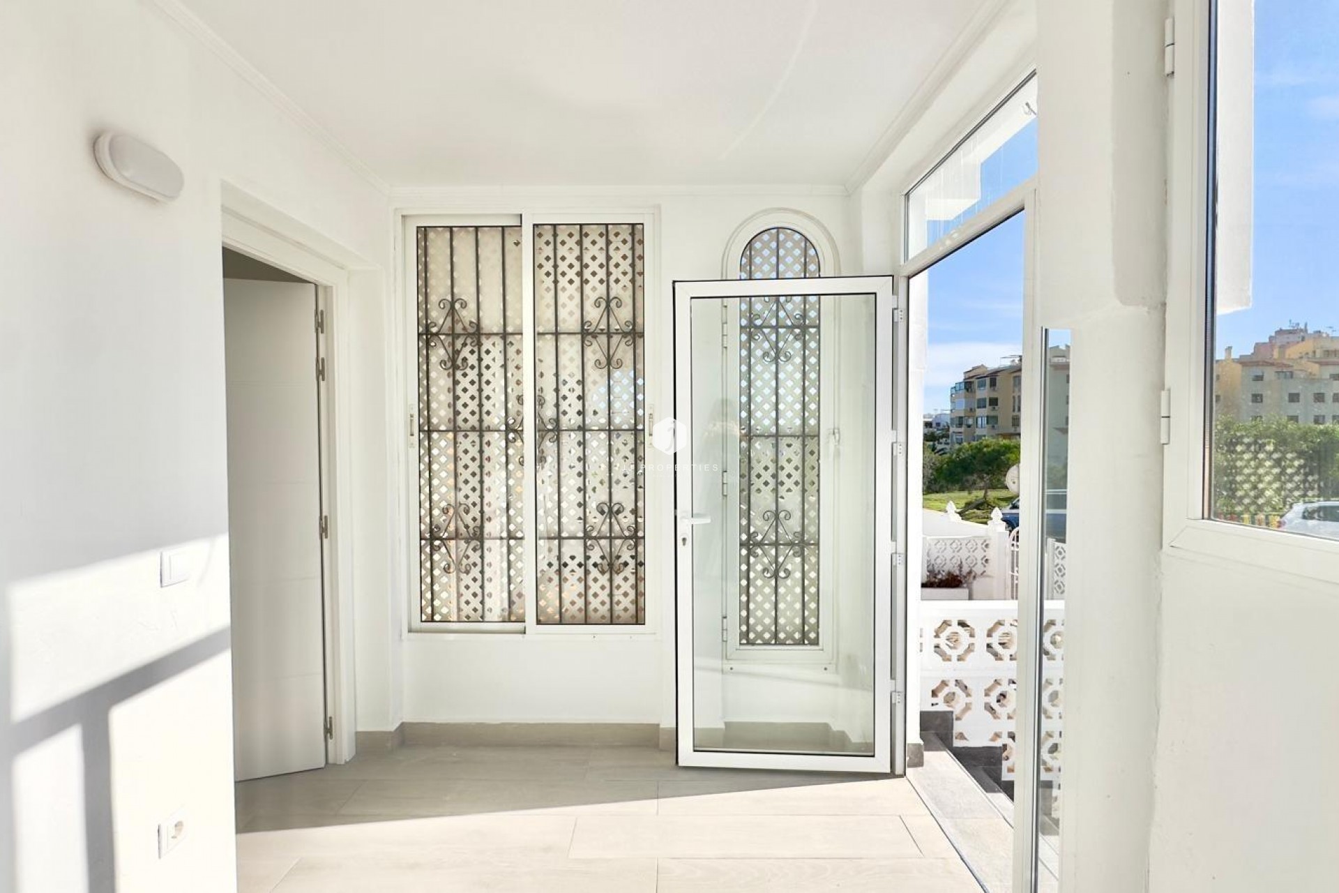 Tweedehands - Chalet -
Torrevieja - La Mata