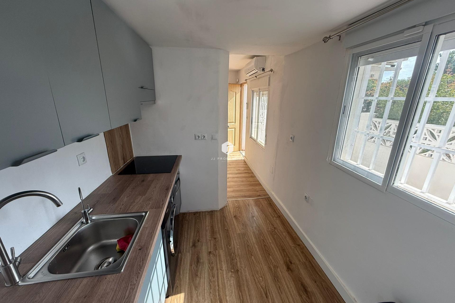 Tweedehands - Chalet -
Torrevieja - La Siesta - El Salado - Torreta