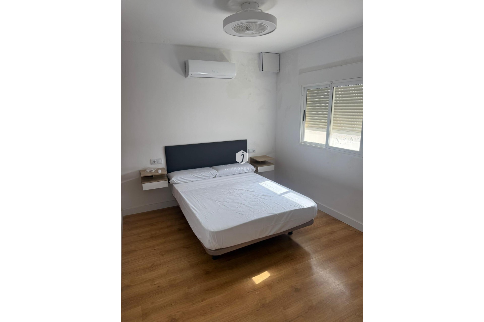 Tweedehands - Chalet -
Torrevieja - La Siesta - El Salado - Torreta