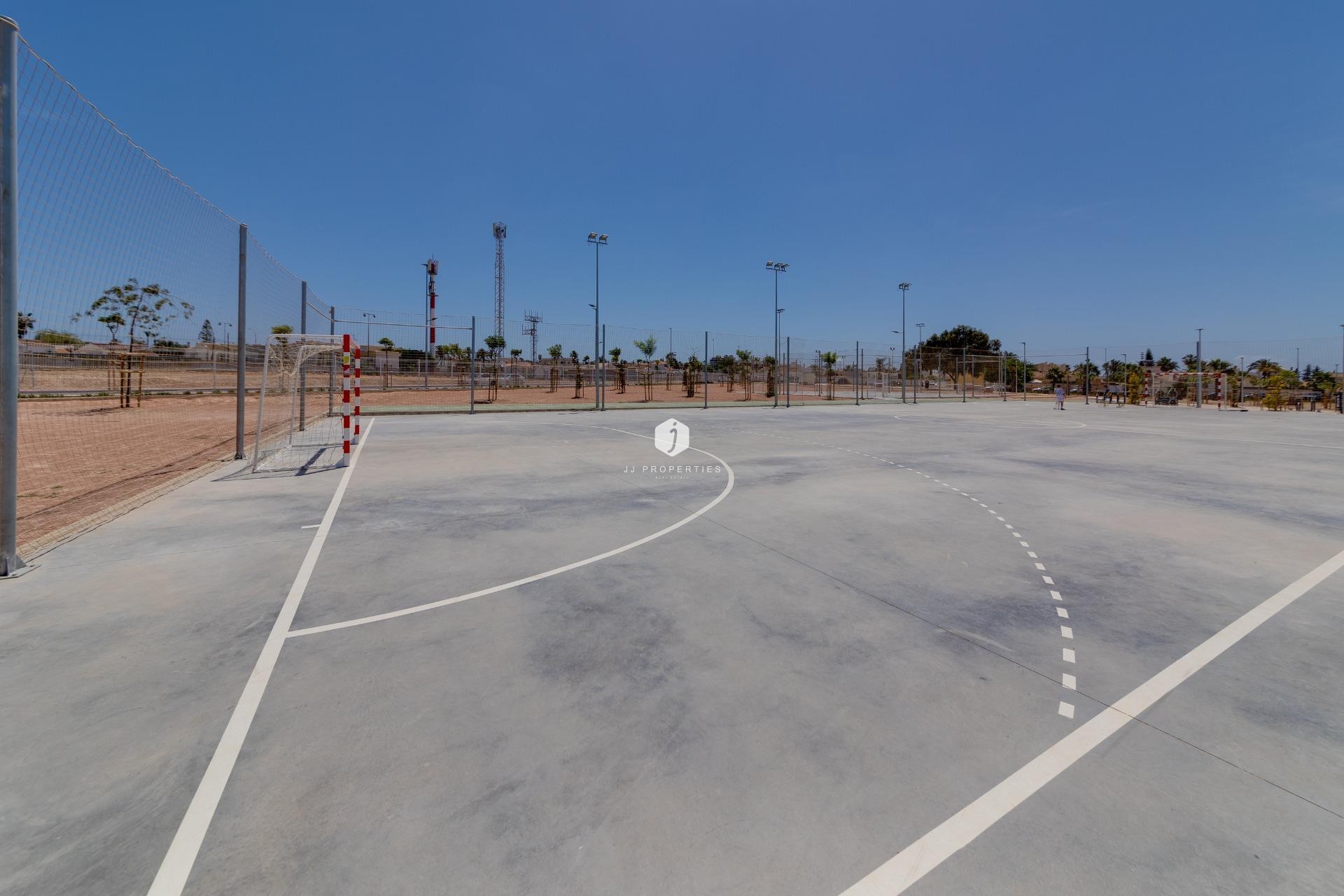 Tweedehands - Chalet -
Torrevieja - La Siesta - El Salado - Torreta