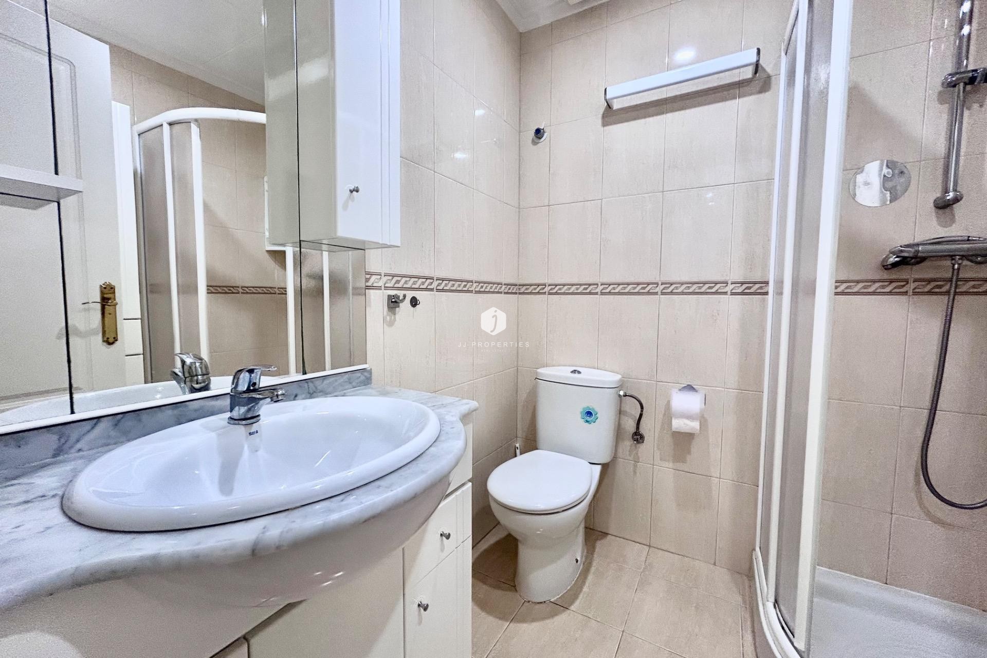 Tweedehands - Chalet -
Torrevieja - La Siesta - El Salado - Torreta