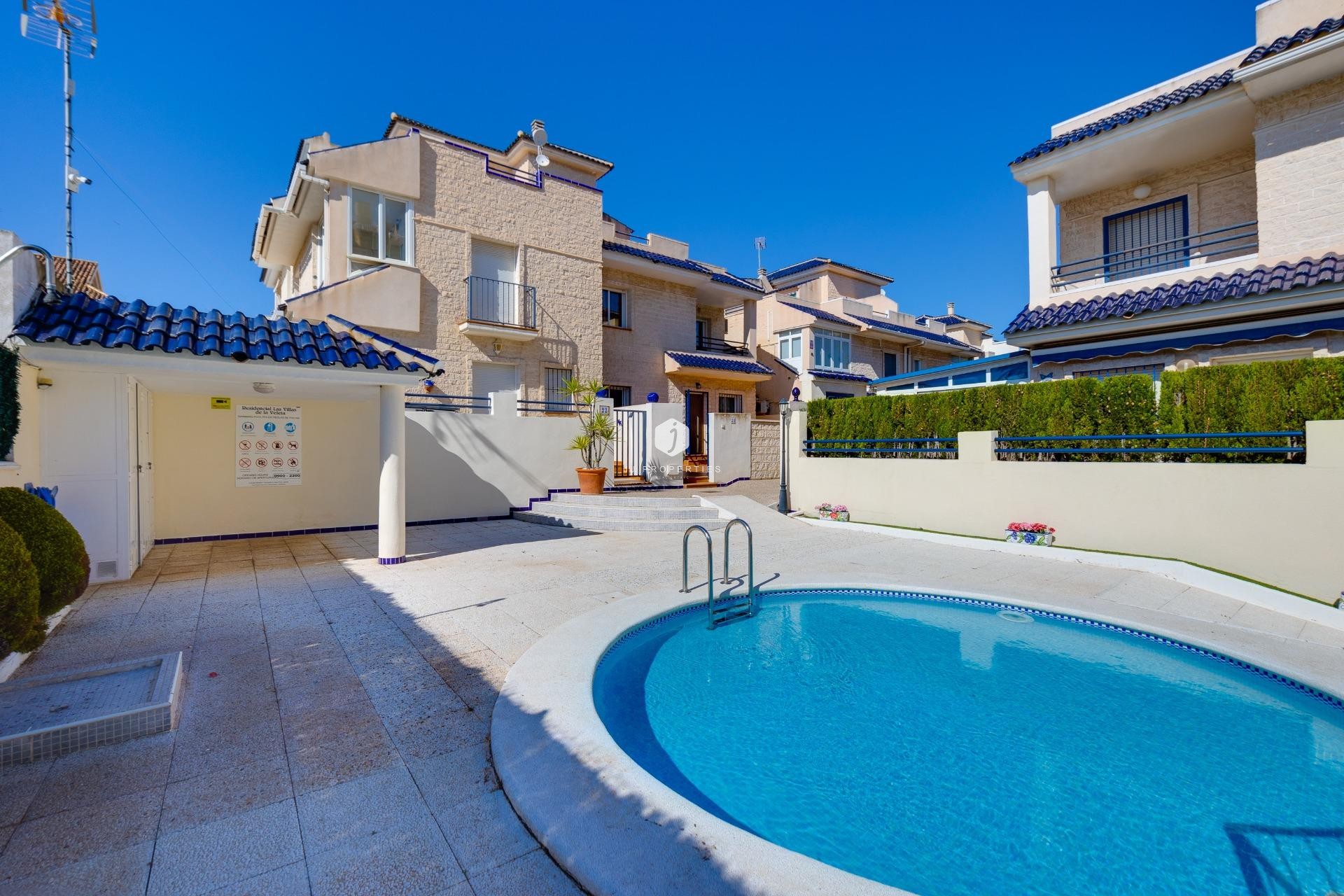 Tweedehands - Chalet -
Torrevieja - La veleta