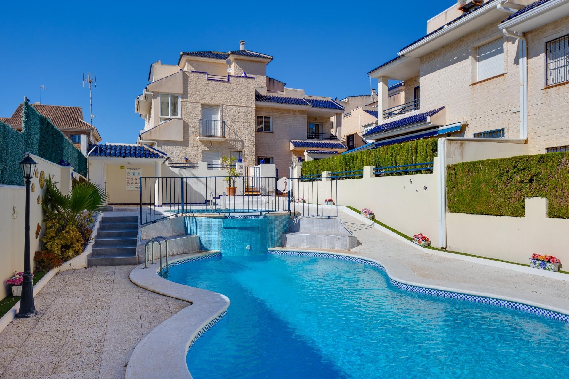 Tweedehands - Chalet -
Torrevieja - La veleta