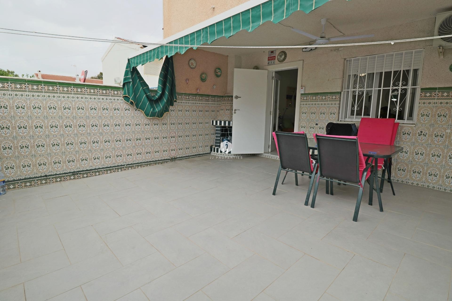 Tweedehands - Chalet -
Torrevieja - Playa de los Naufragos