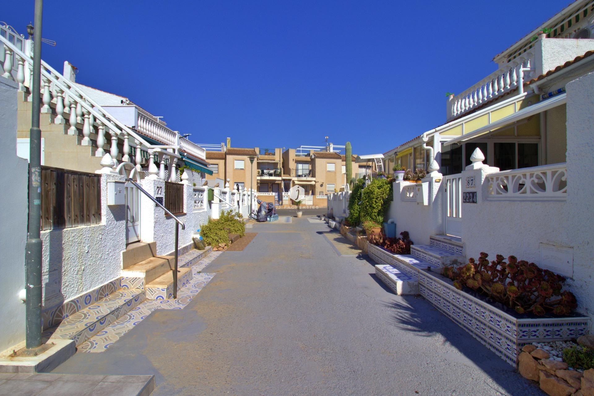 Tweedehands - Chalet -
Torrevieja - San luis