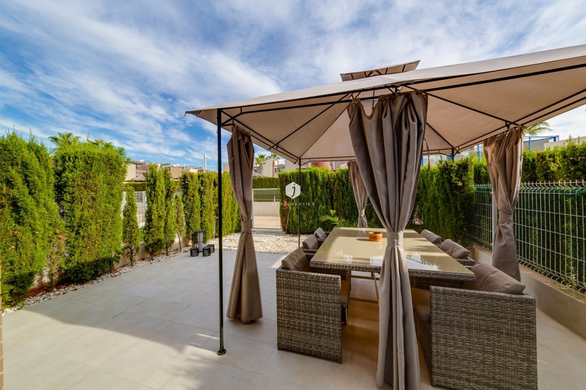 Tweedehands - Chalet -
Torrevieja - Sector 25