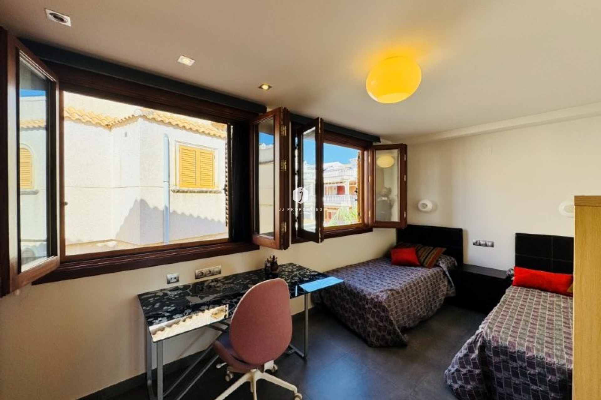 Tweedehands - duplex -
Guardamar del Segura - Costa Blanca