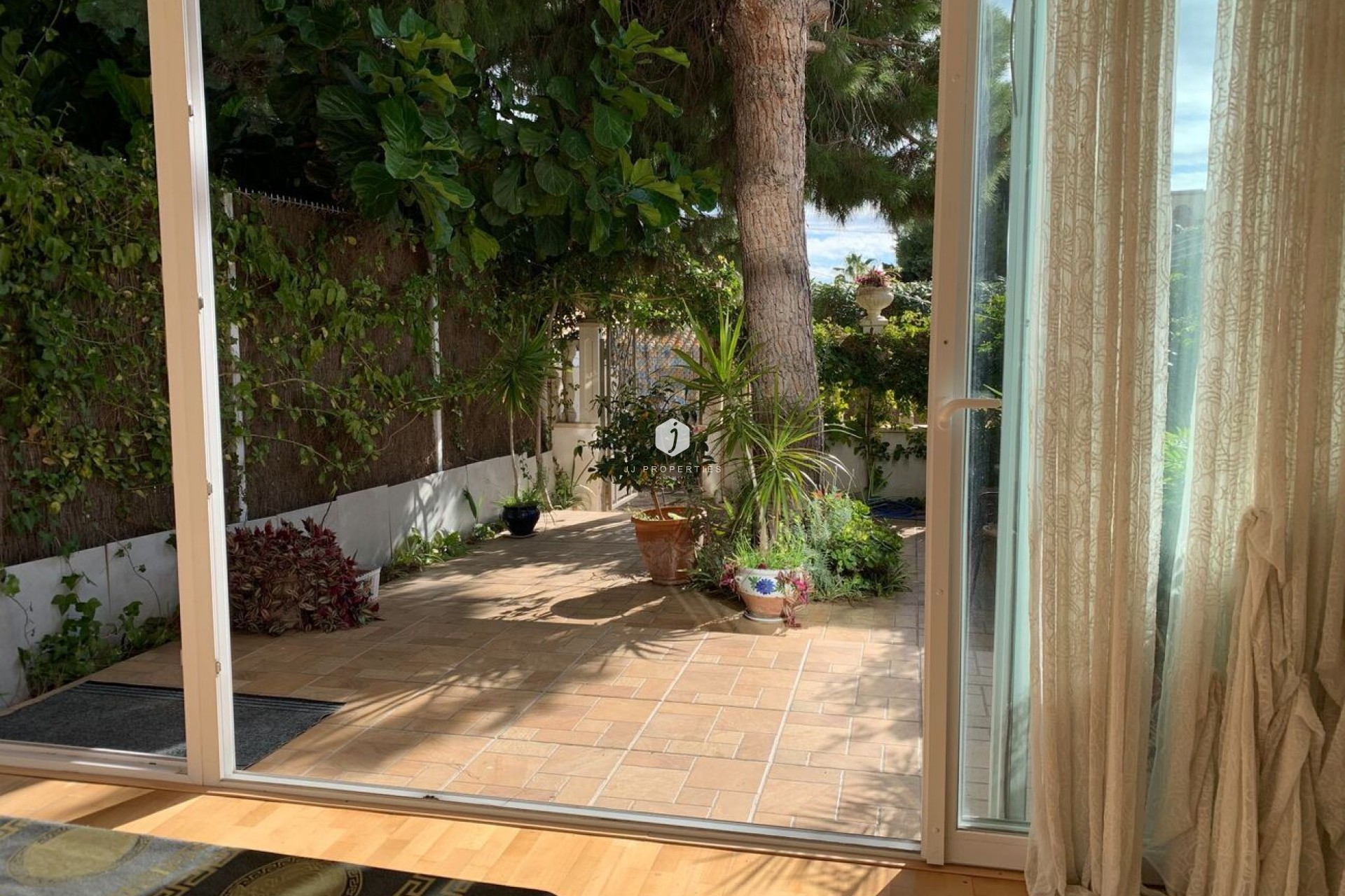 Tweedehands - duplex -
La Zenia - Costa Blanca