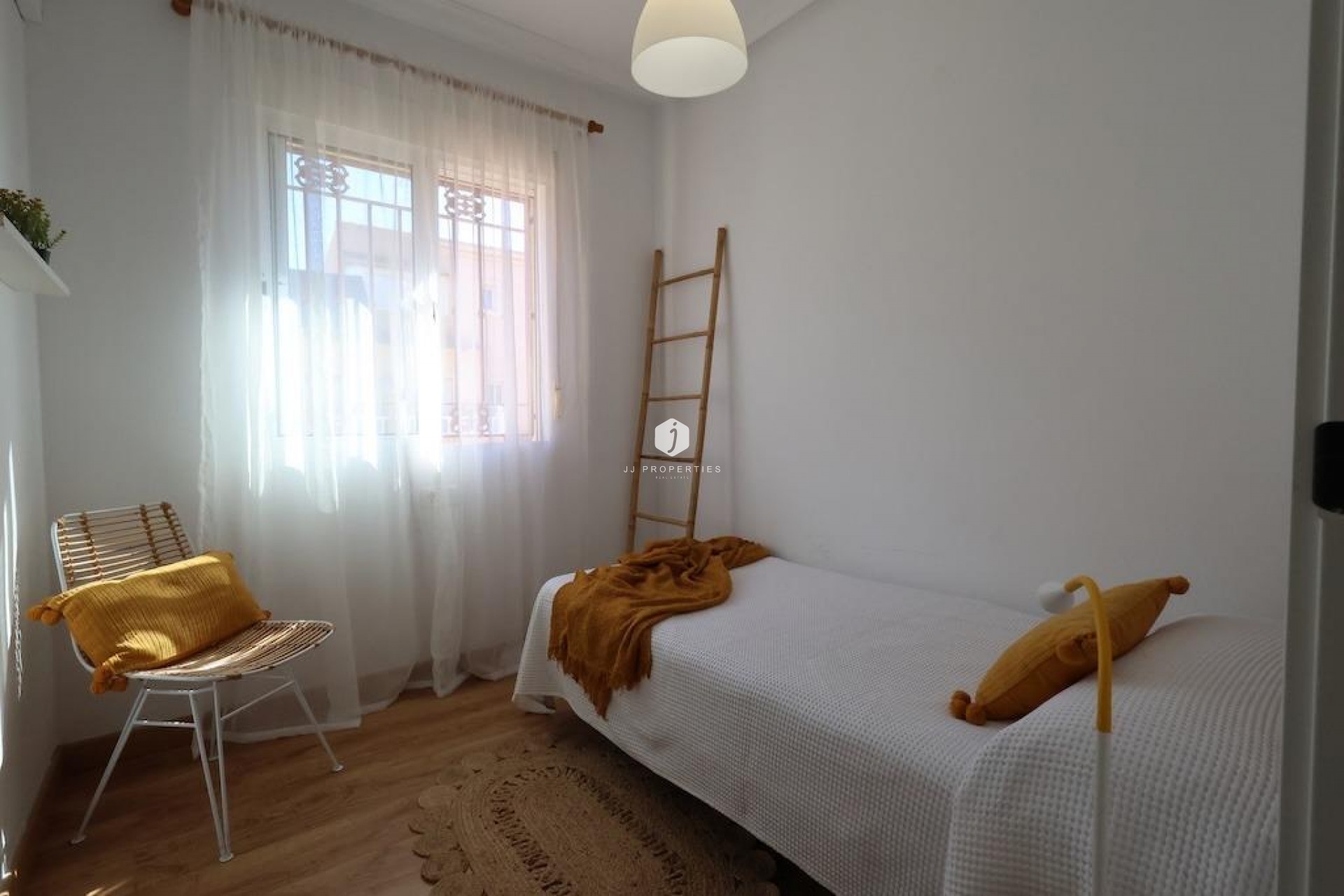 Tweedehands - duplex -
Orihuela Costa - Costa Blanca