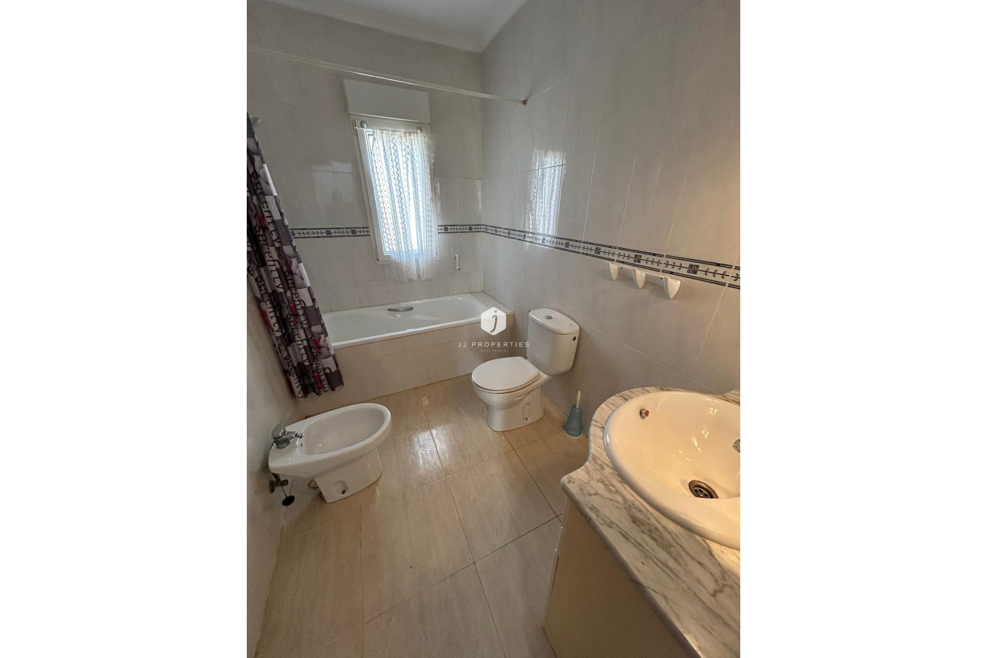 Tweedehands - duplex -
Orihuela Costa - Los Almendros-la Florida