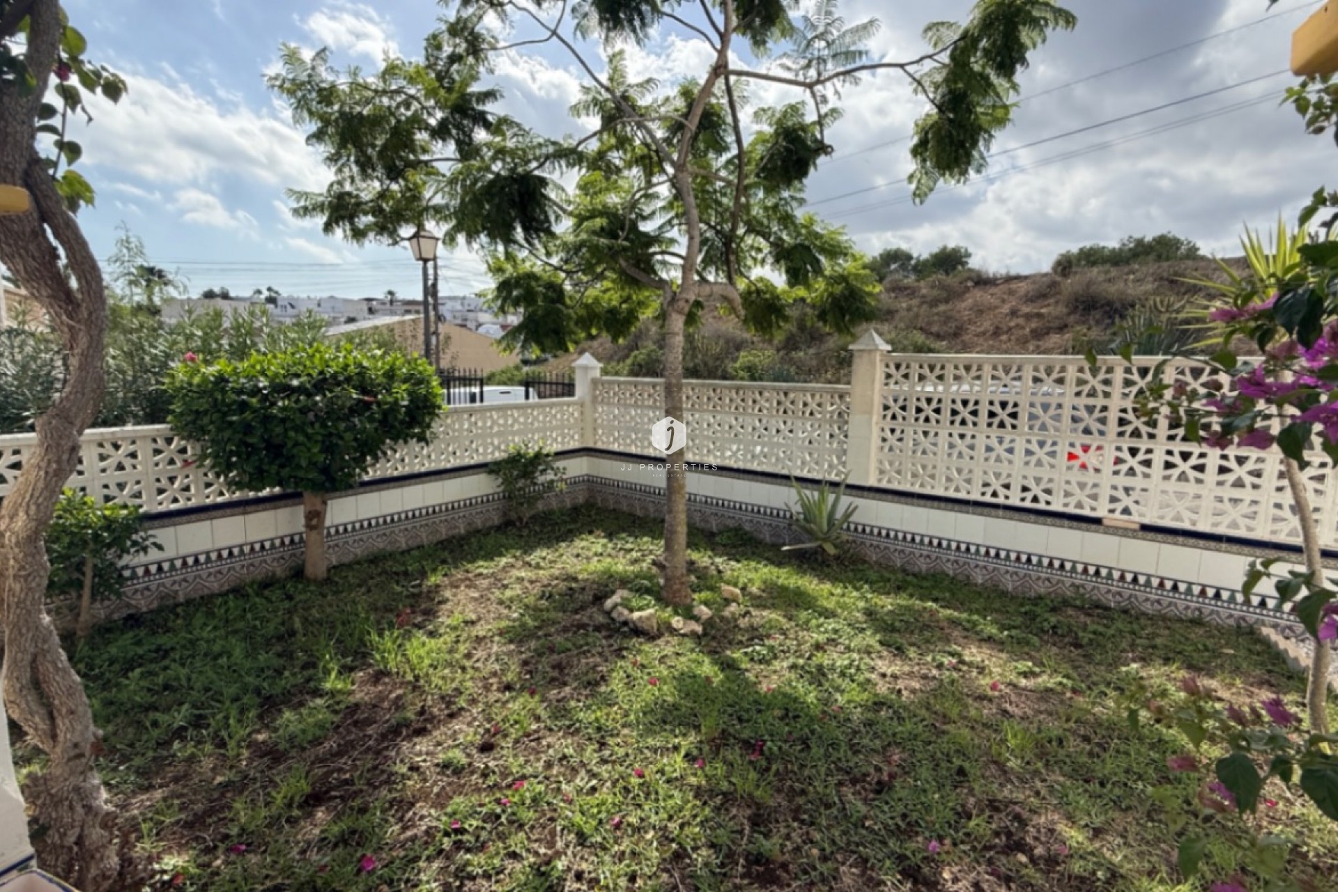 Tweedehands - duplex -
San Miguel de Salinas - Inland