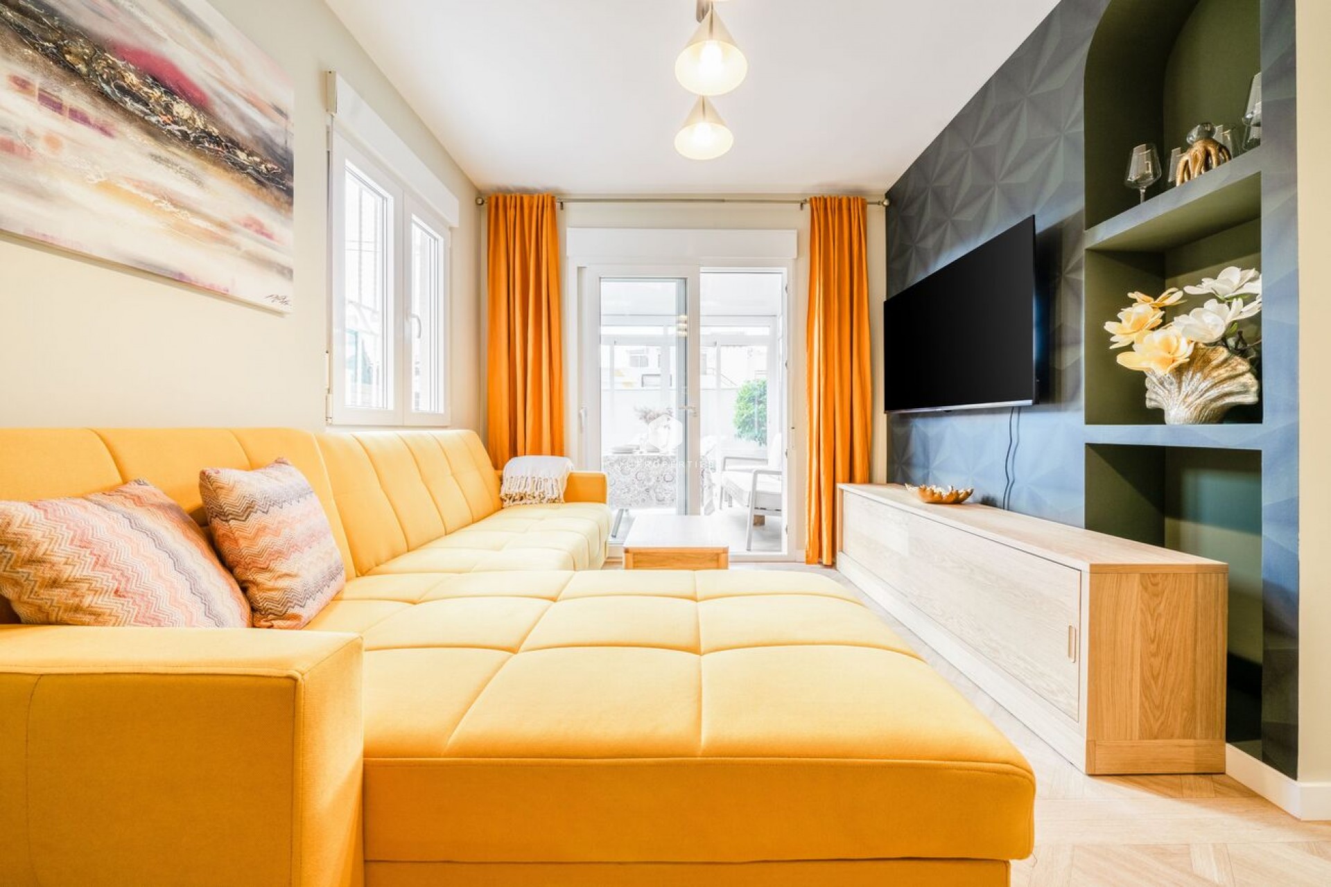 Tweedehands - duplex -
Torrevieja - Costa Blanca