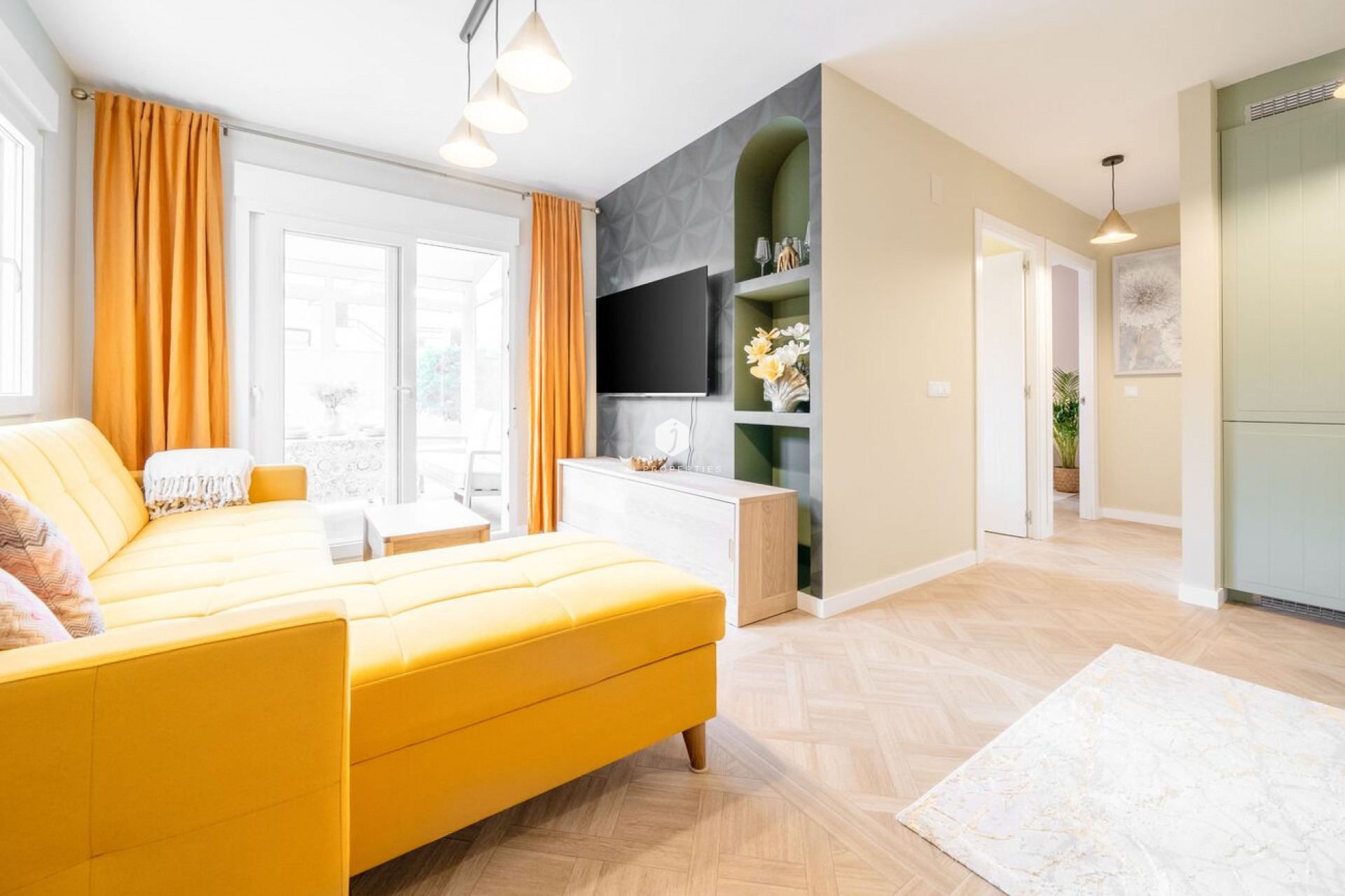 Tweedehands - duplex -
Torrevieja - Costa Blanca