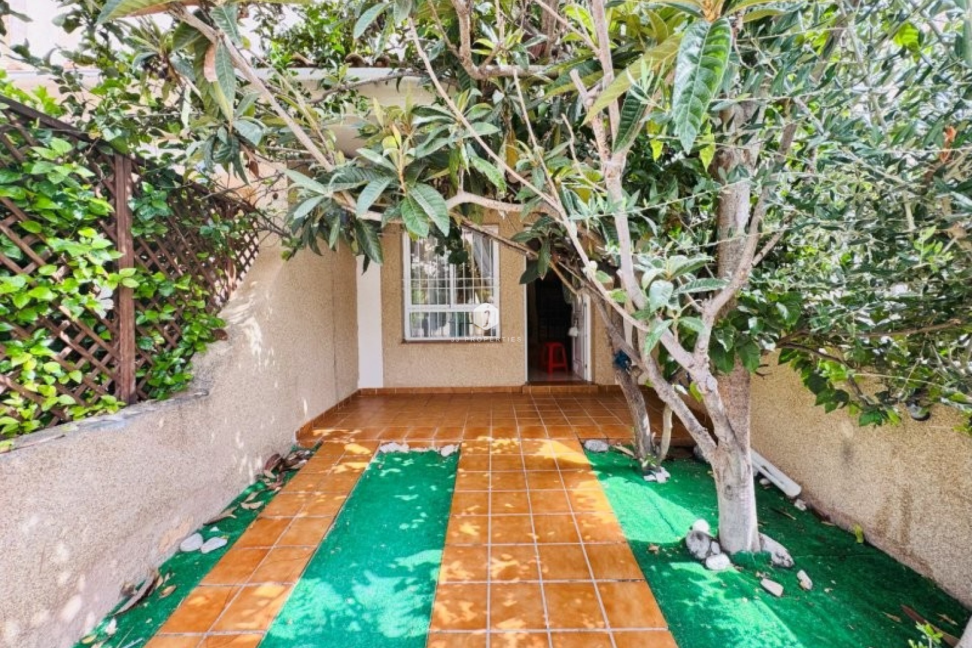 Tweedehands - duplex -
Torrevieja - Costa Blanca