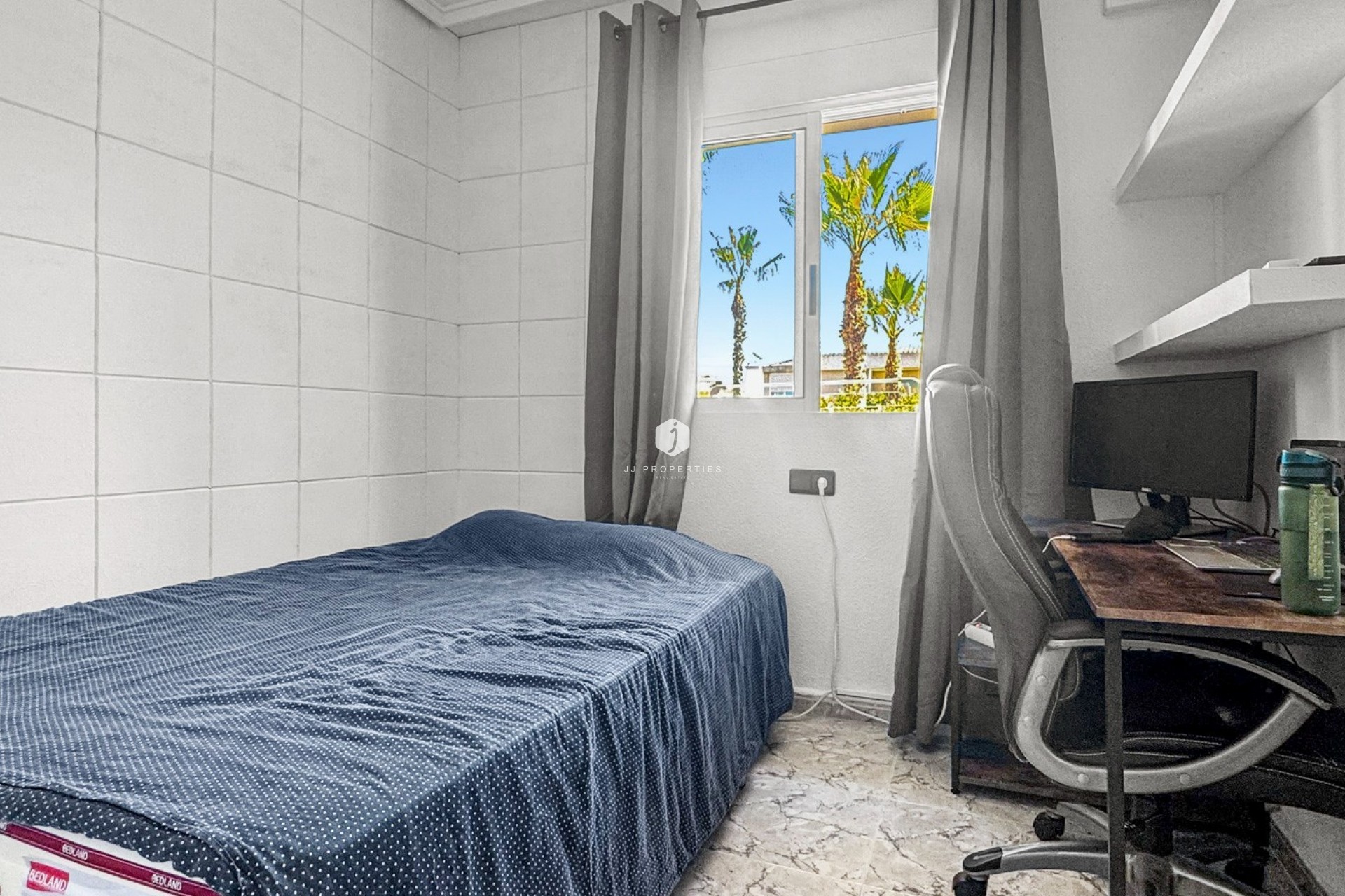 Tweedehands - duplex -
Torrevieja - Costa Blanca