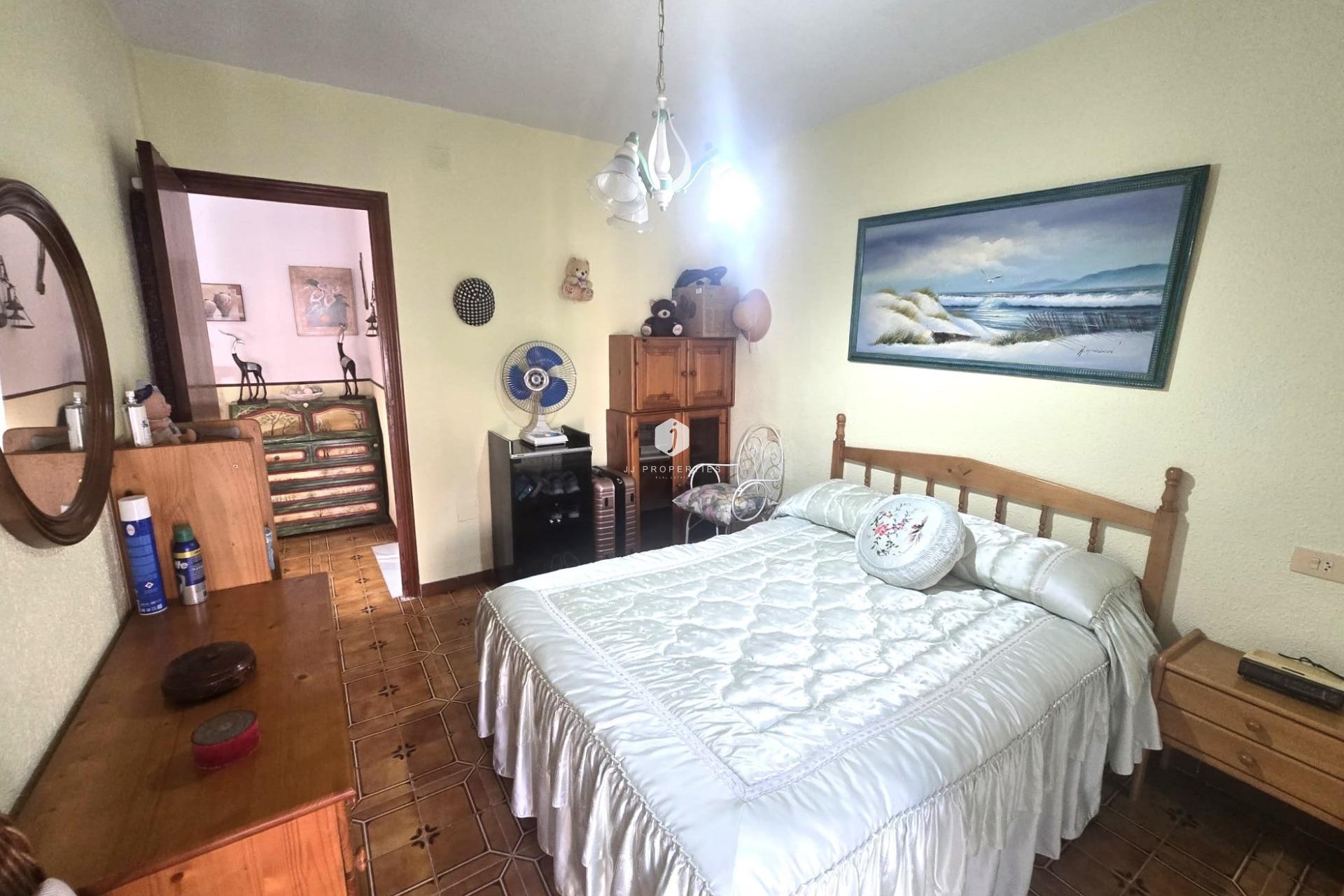 Tweedehands - duplex -
Torrevieja - Habaneras