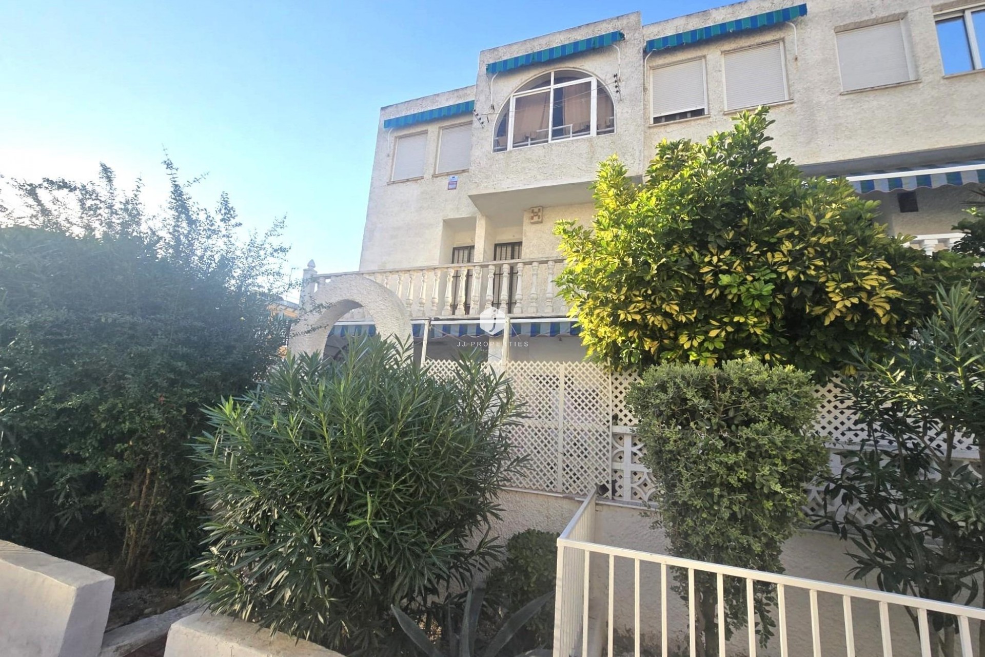 Tweedehands - duplex -
Torrevieja - Habaneras
